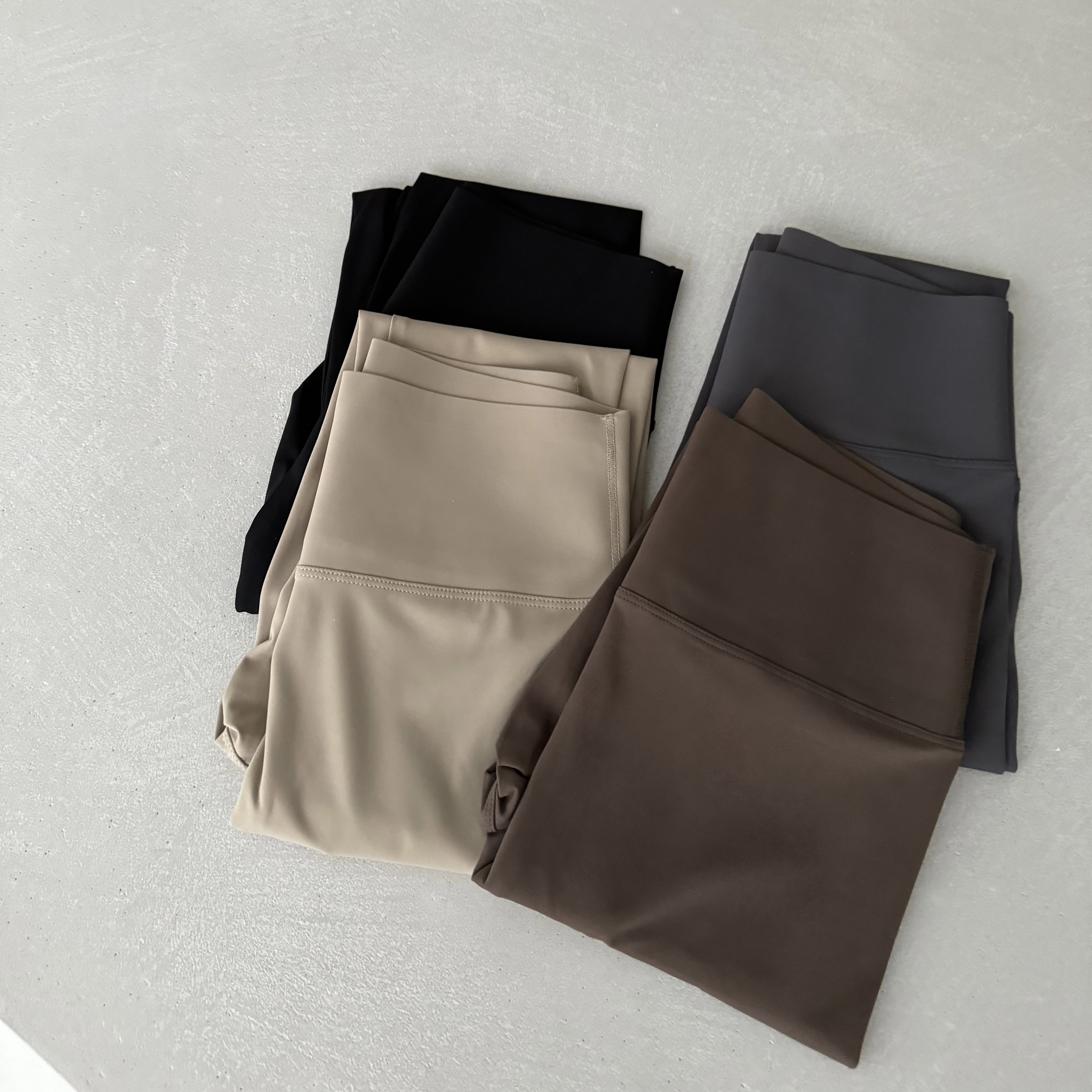 彈力提臀鯊魚褲/黑色