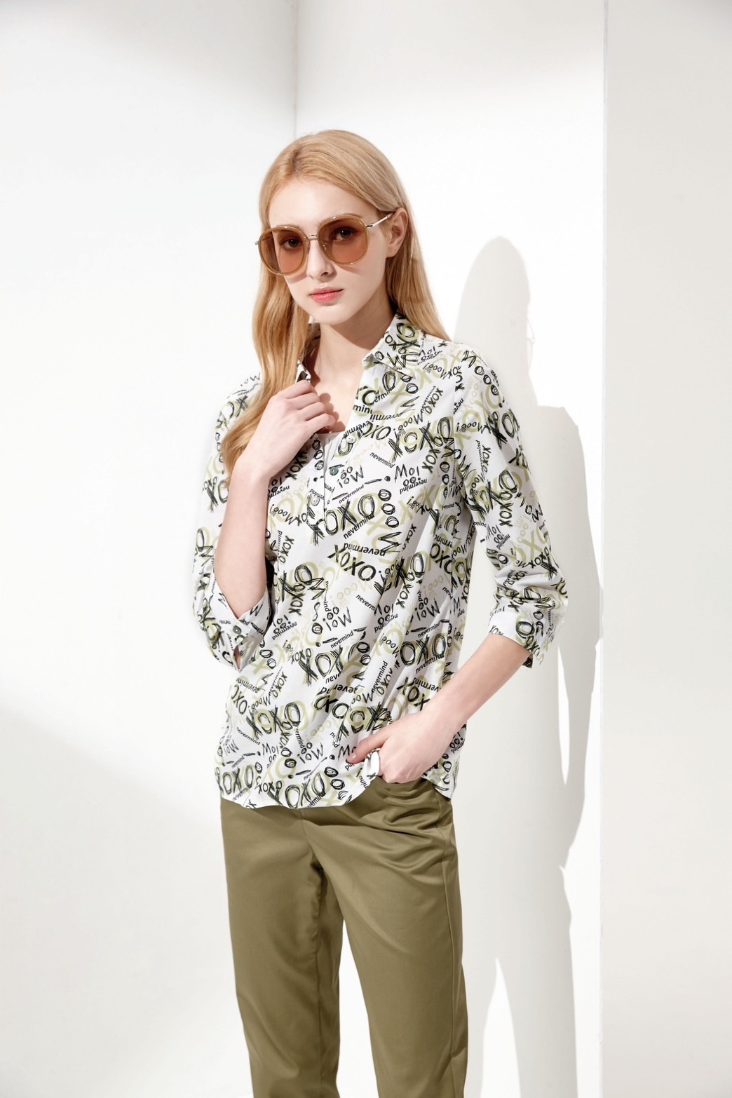 時尚字母印花假兩件設計七分袖修身上衣U6061