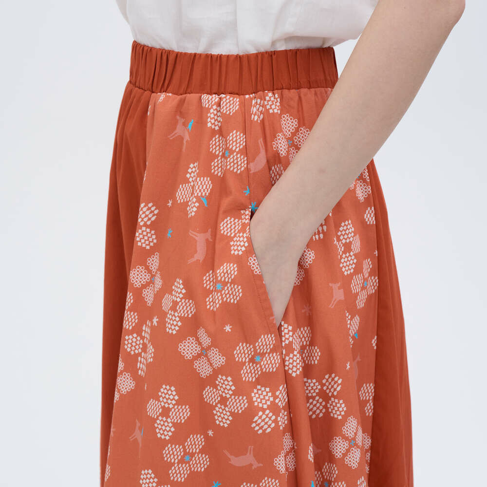 Patchwork Skirt S-M/Blooming Field/Tigerlily Red
