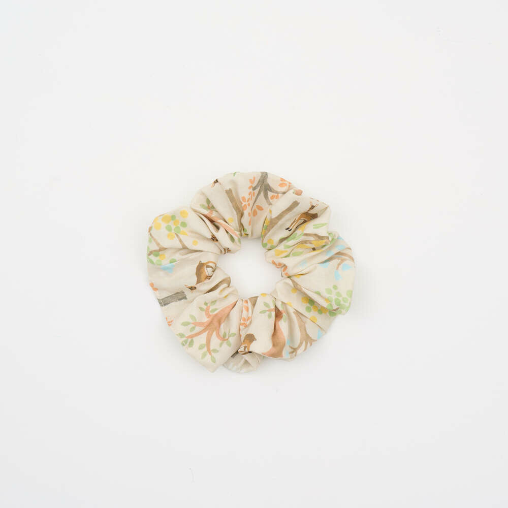 Flower-like Hair Scrunchie/Formosan Muntjac in Mountains/Sunny Day