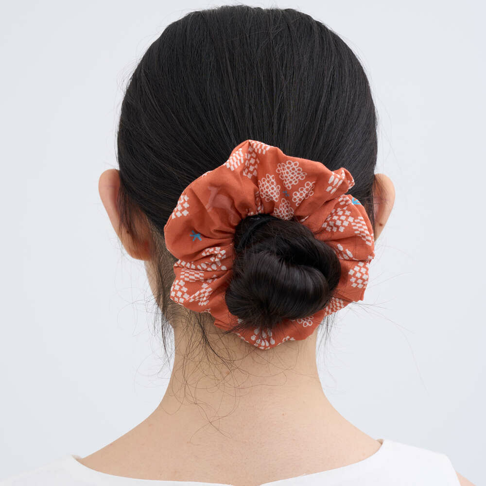 Flower-like Hair Scrunchie/Blooming Field/Tigerlily Red