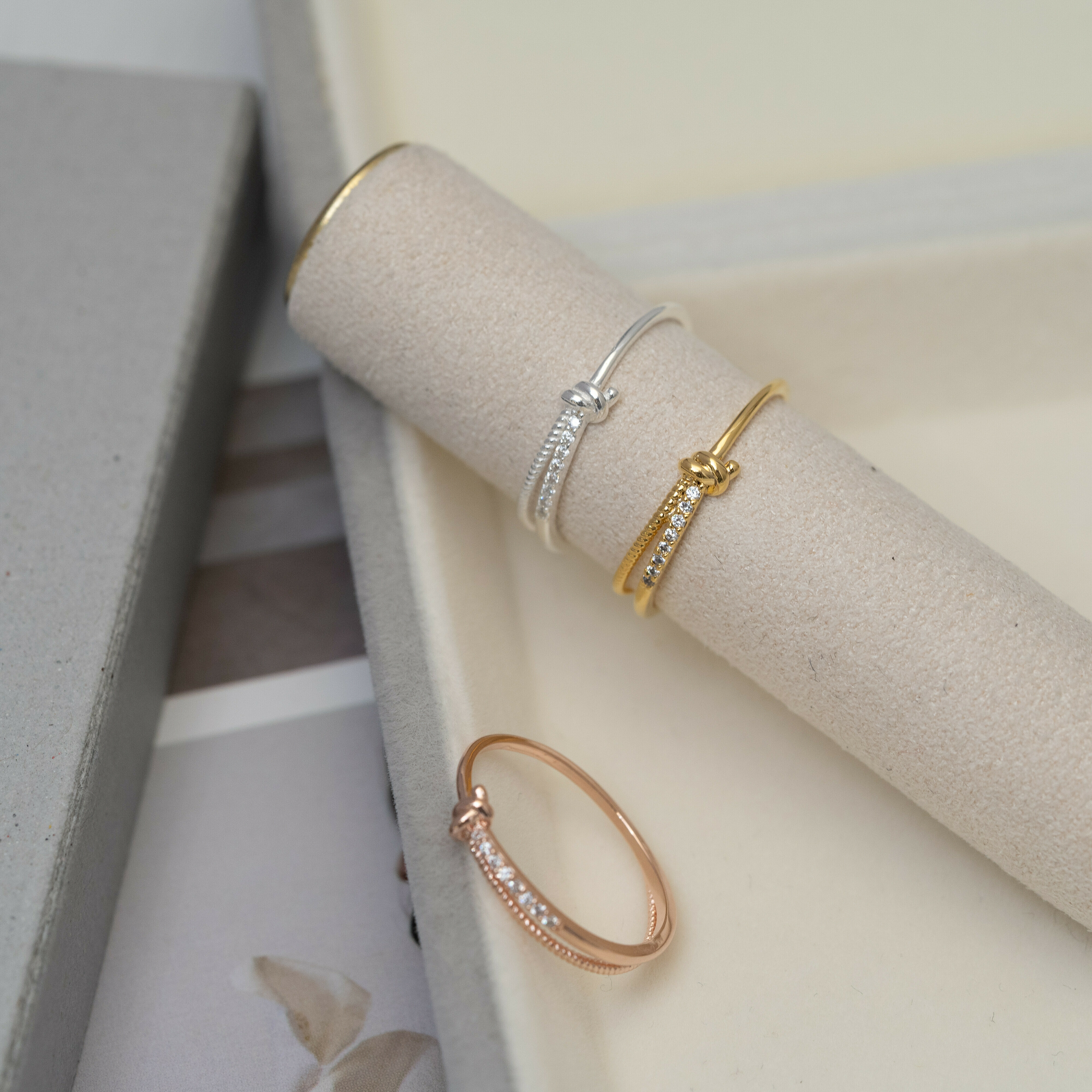 半雙行打結戒 svr17