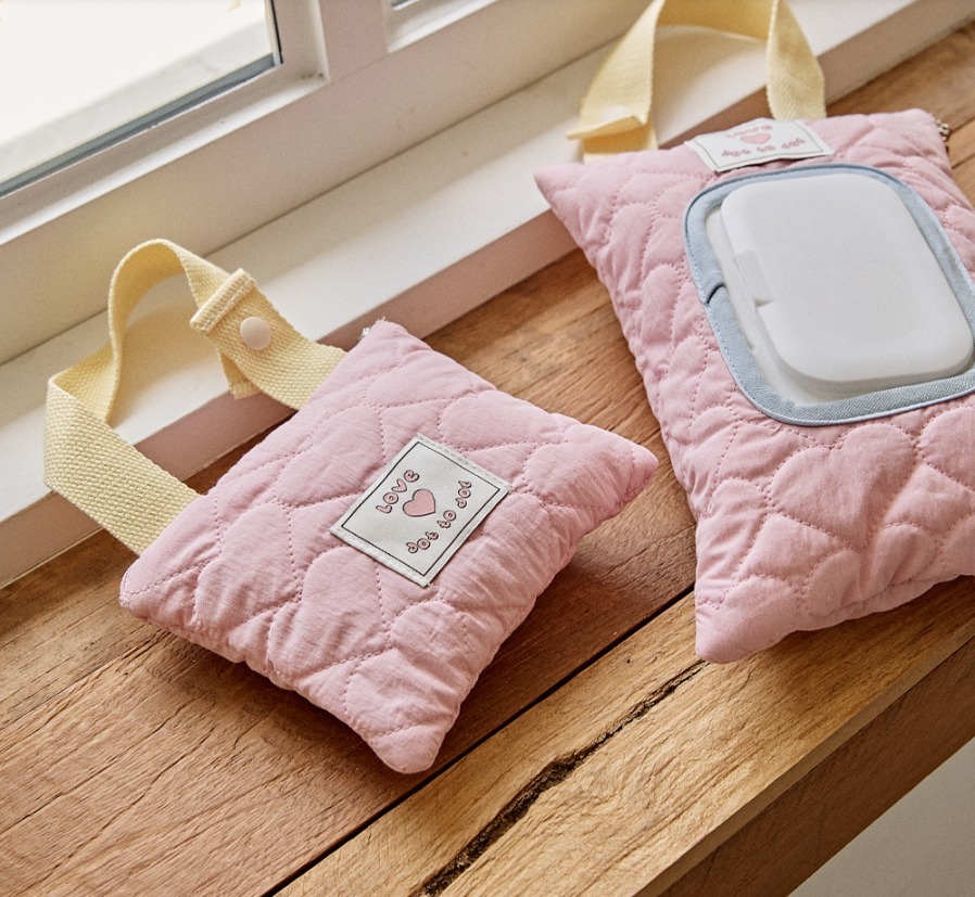 DOTvely愛心絎縫系列🍭-濕紙巾便攜手提袋(小號/大號)