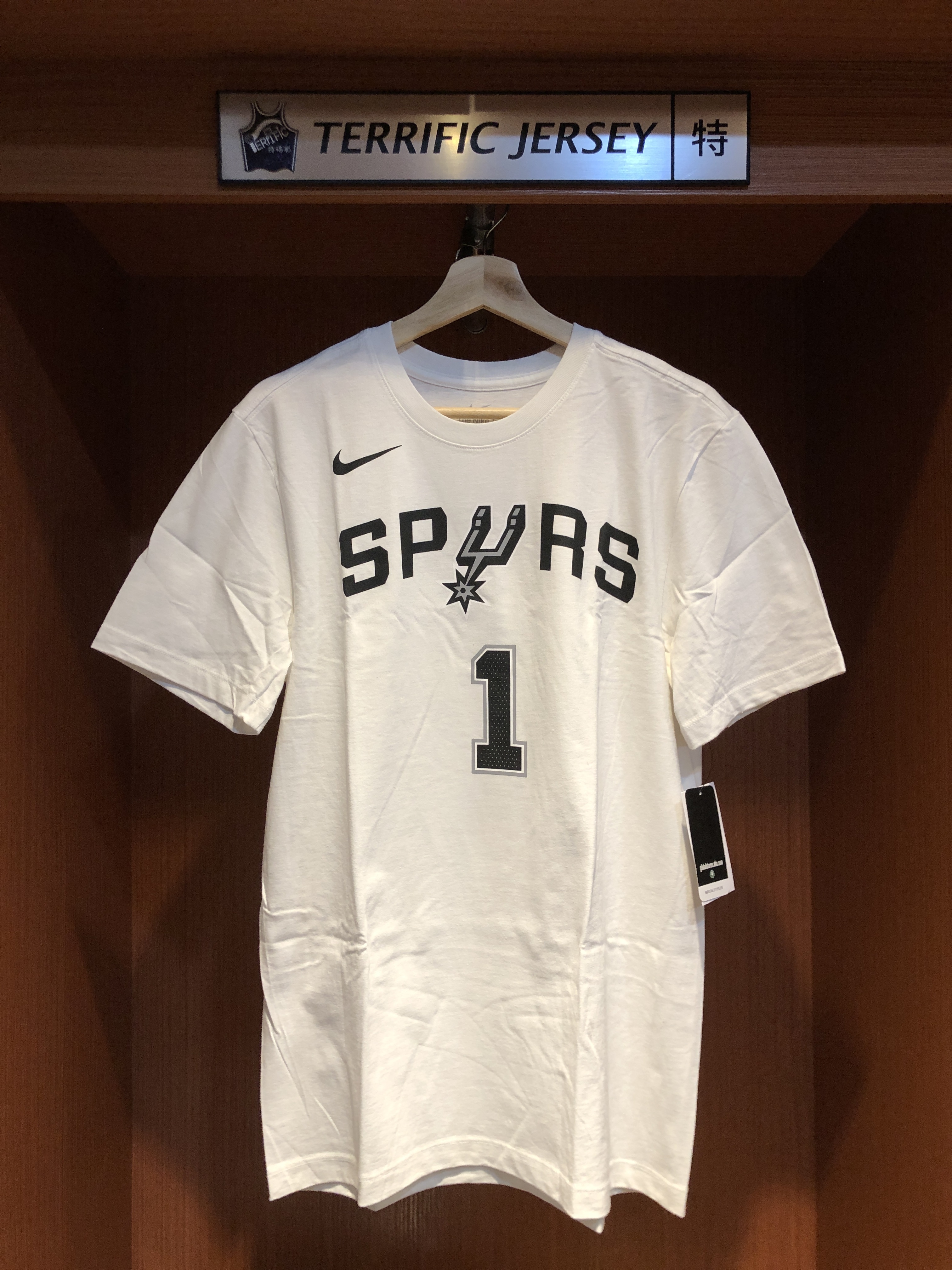 NBA短袖 Victor Wembanyama 聖安東尼奧馬刺白 Association Nike Player Name Tee 棉質 短袖 全新