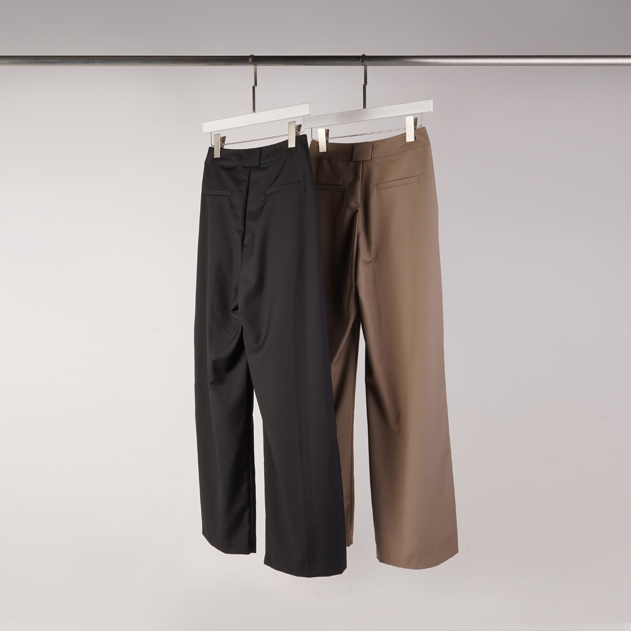 寬耳壓摺西裝寬褲 | S - M | 2色