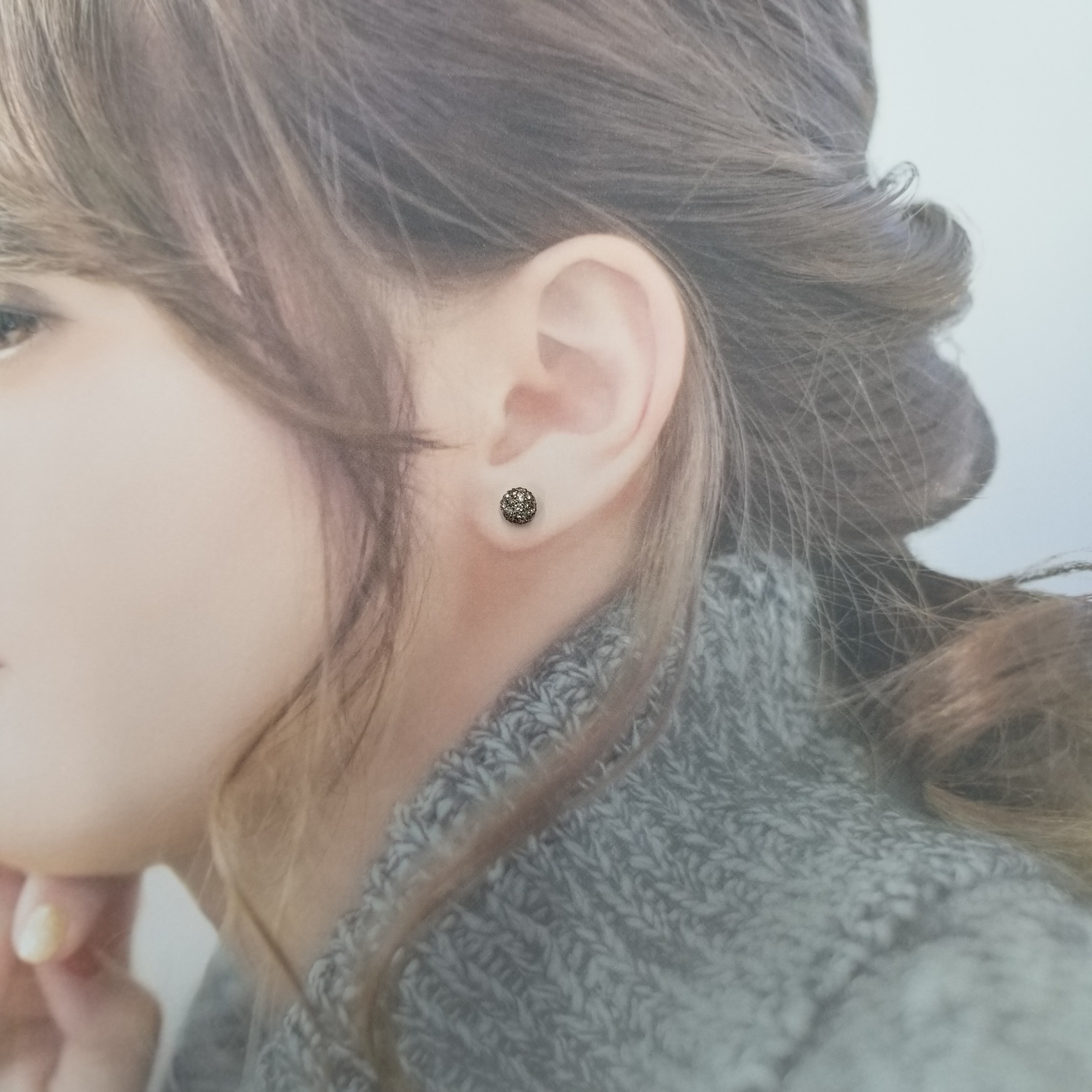 全新18K金70份咖啡鑽耳環