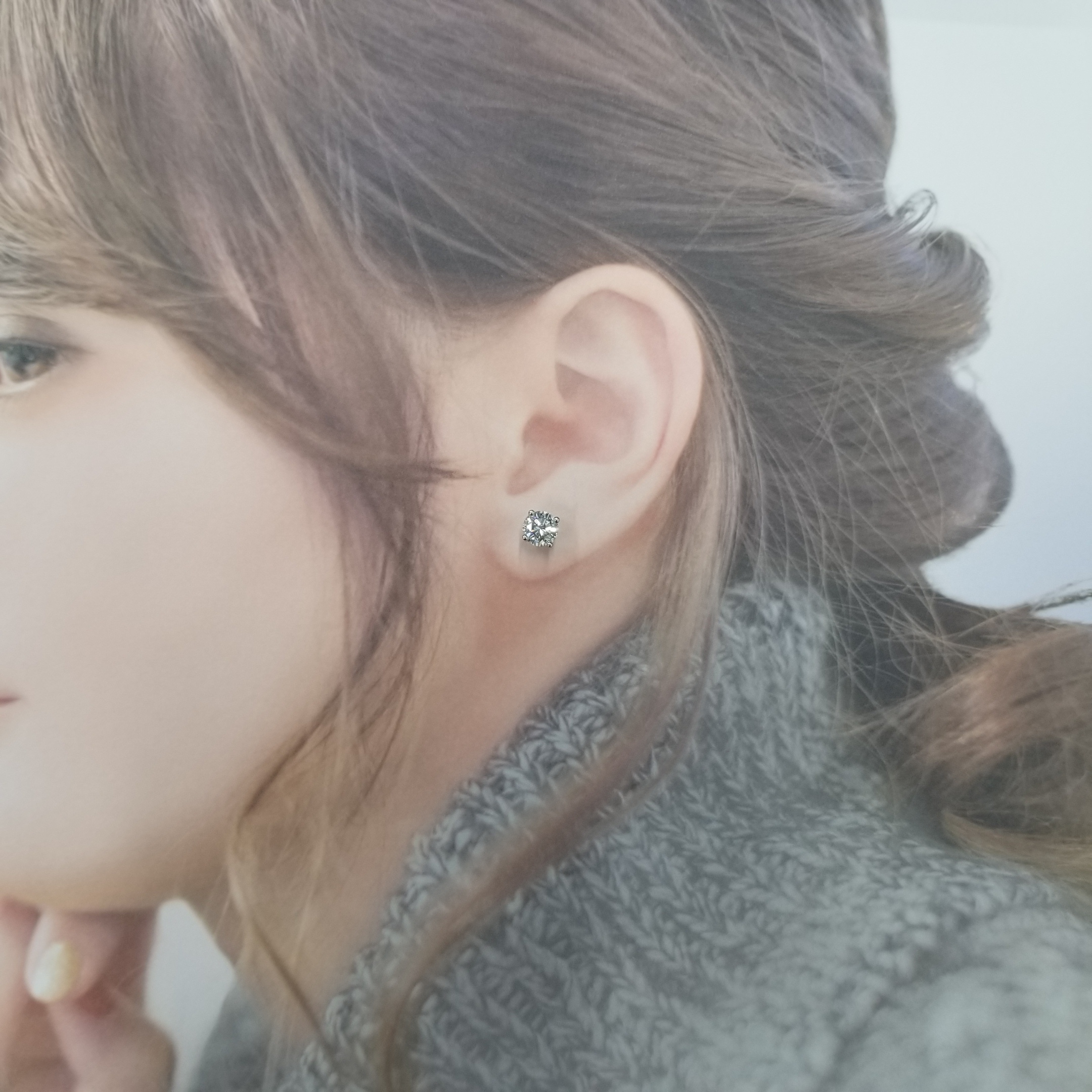 全新18K白金【主石2卡3份鑽石】4爪耳環