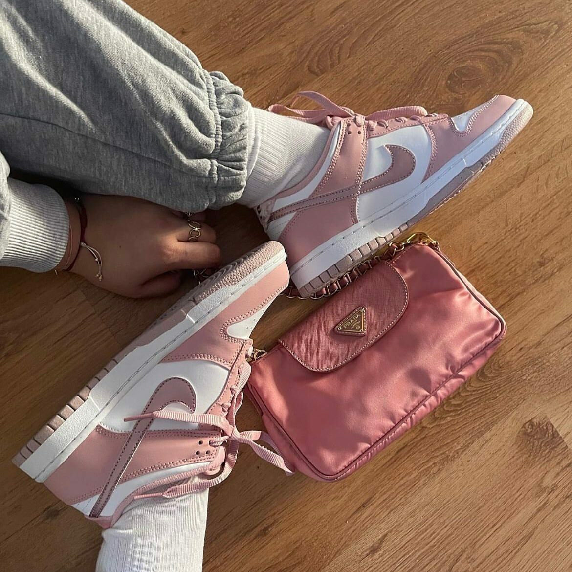 NIKE DUNK LOW 香檳粉 絨毛 緞面光 粉色 大童款 DO6485-600 / 預購