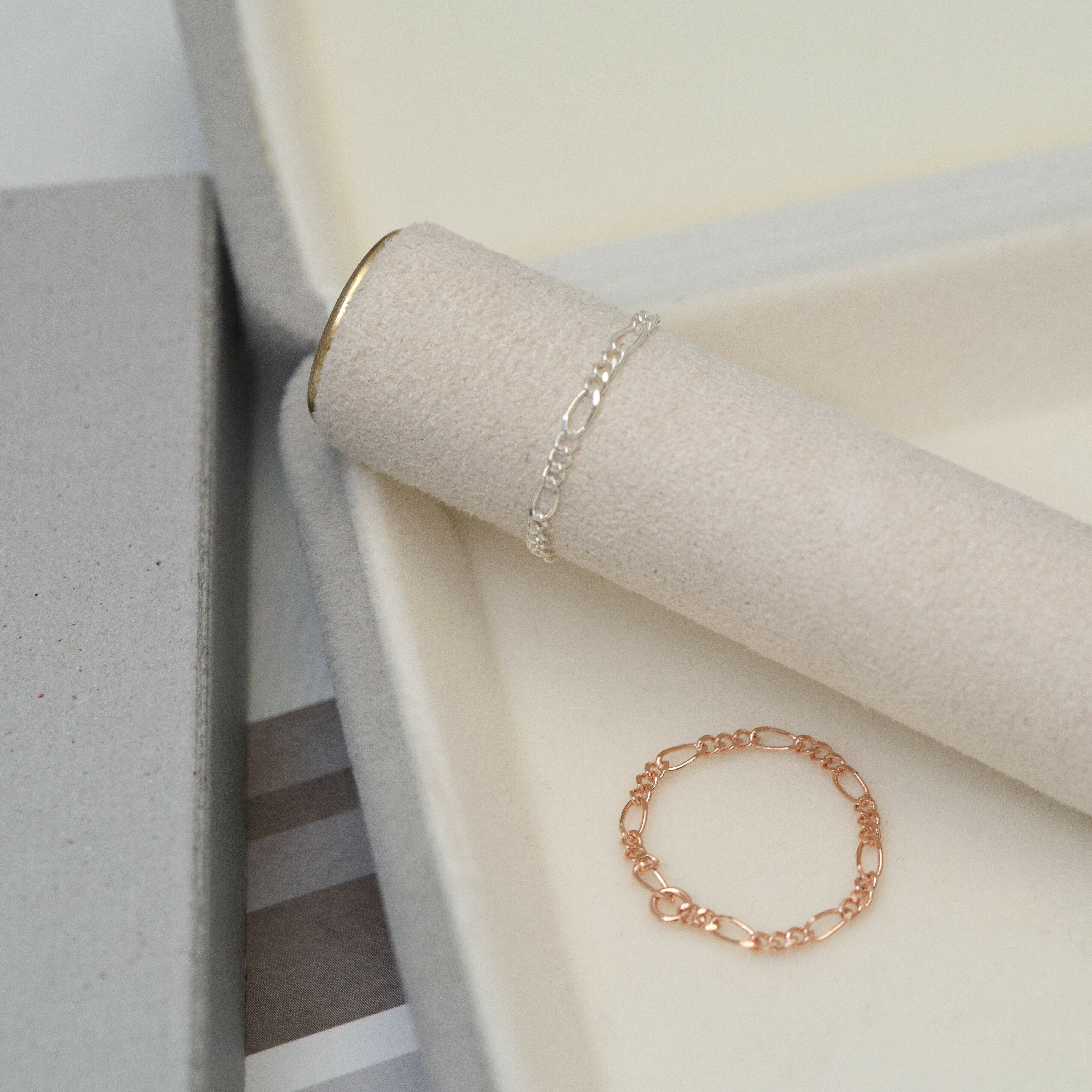 svr8幼細鎖鏈鏈戒