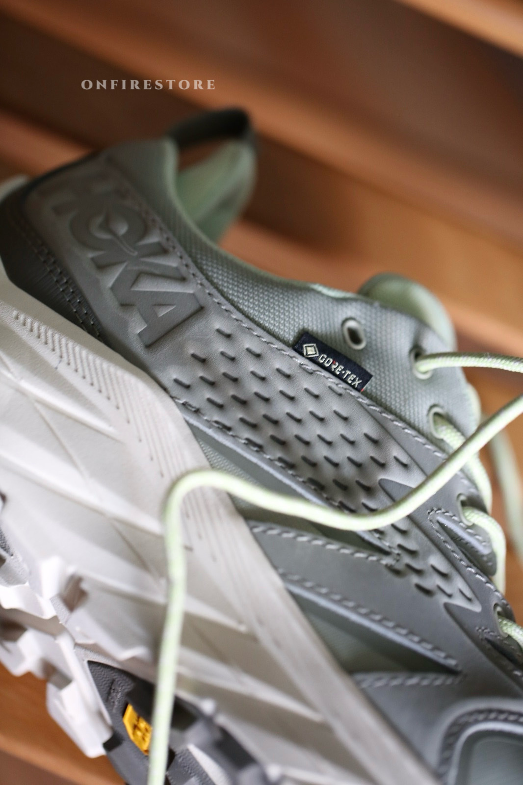 {現貨}Hoka One One Anacapa Low Gore-Tex Barley/Seed Green 1136670-BYS