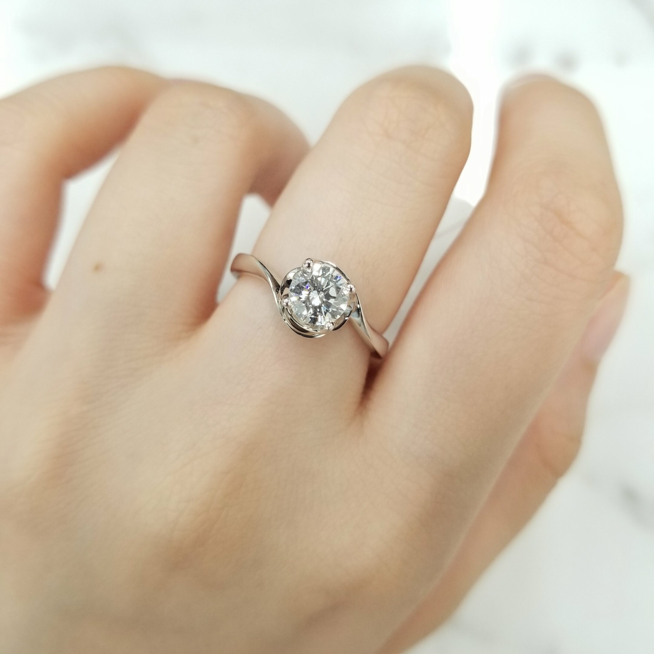 全新18K白金【單粒70份鑽石】戒指