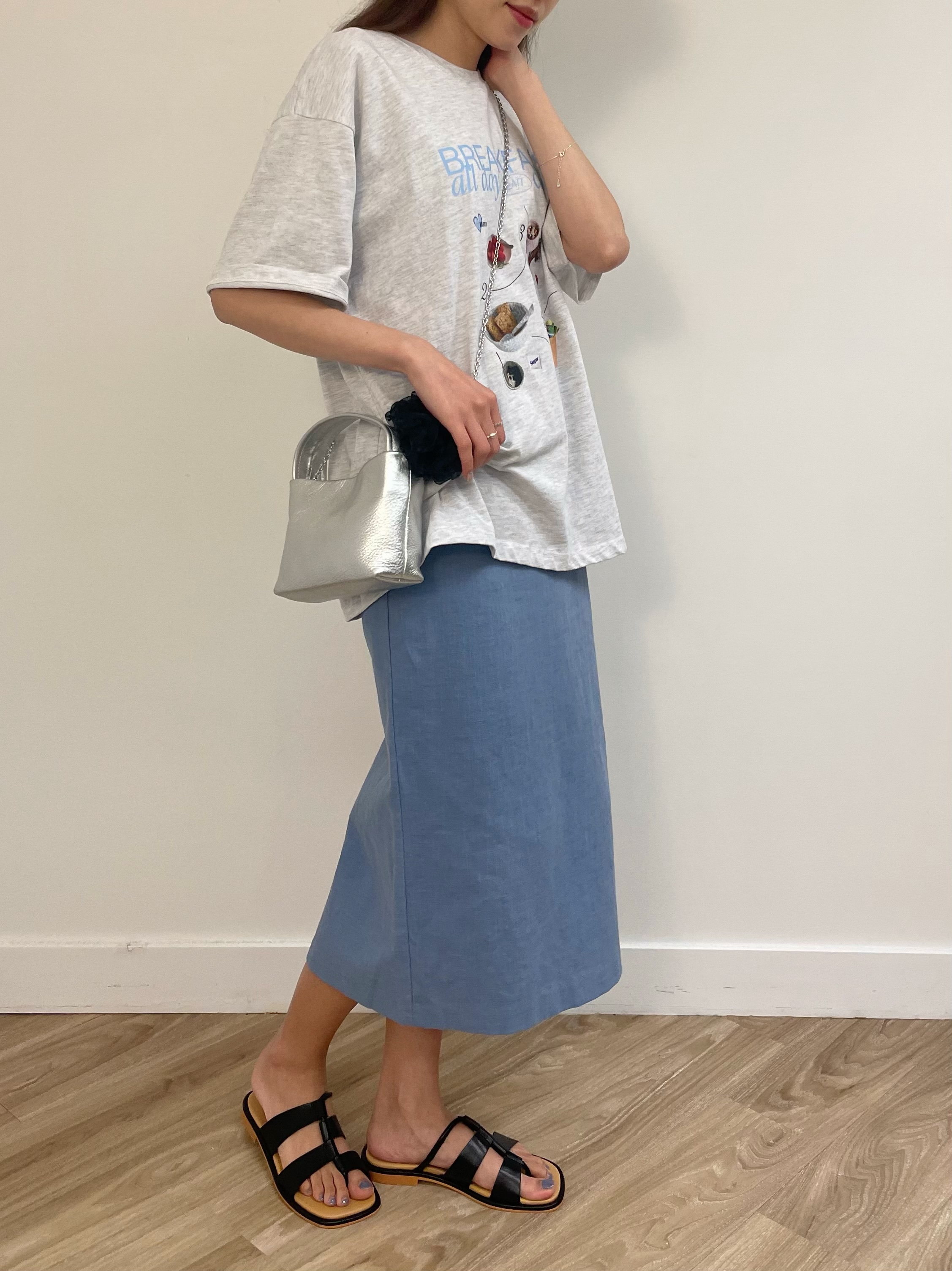 與夏日交融的清爽麻質半裙