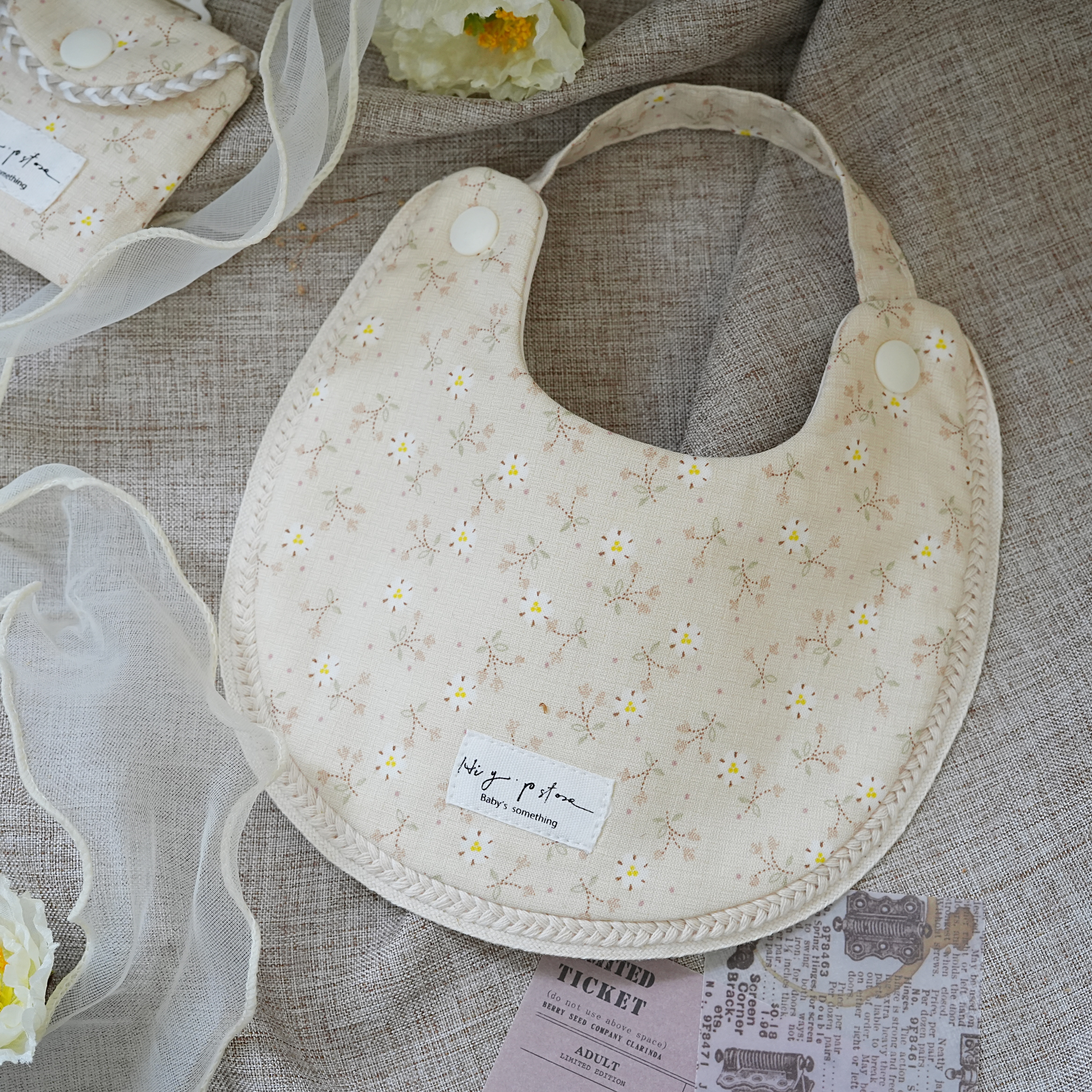 Hi Y.P store-手作圍兜-淡雅雪絨