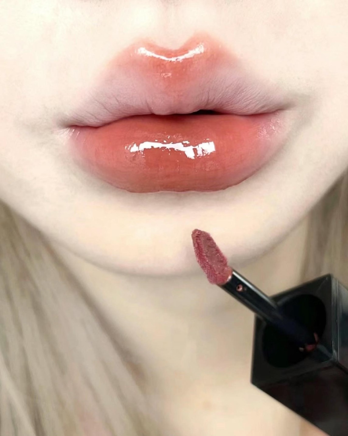 YSL 奢華緞面漆光唇釉