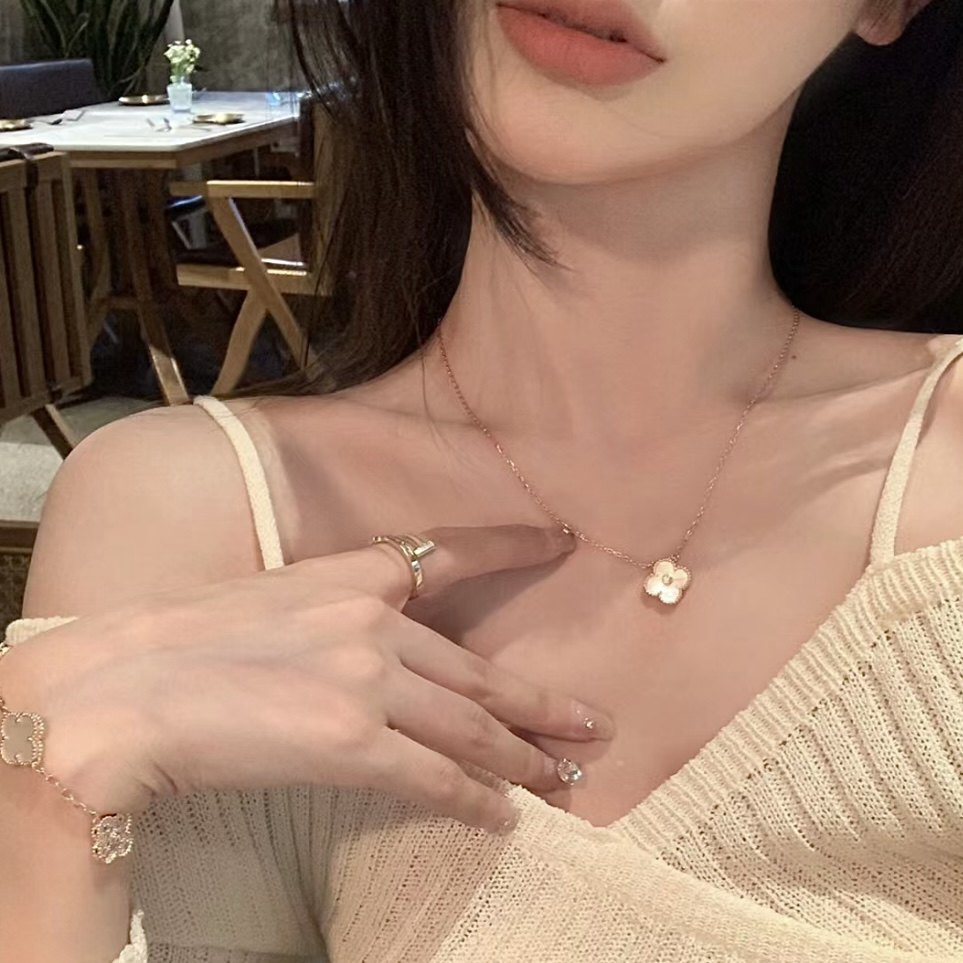 18k 經典白母貝四葉草水鑽高奢定製項鍊