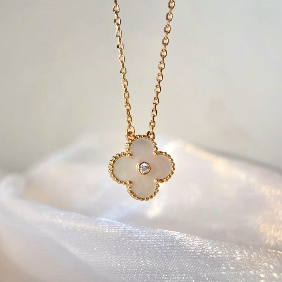 18k 經典白母貝四葉草水鑽高奢定製項鍊