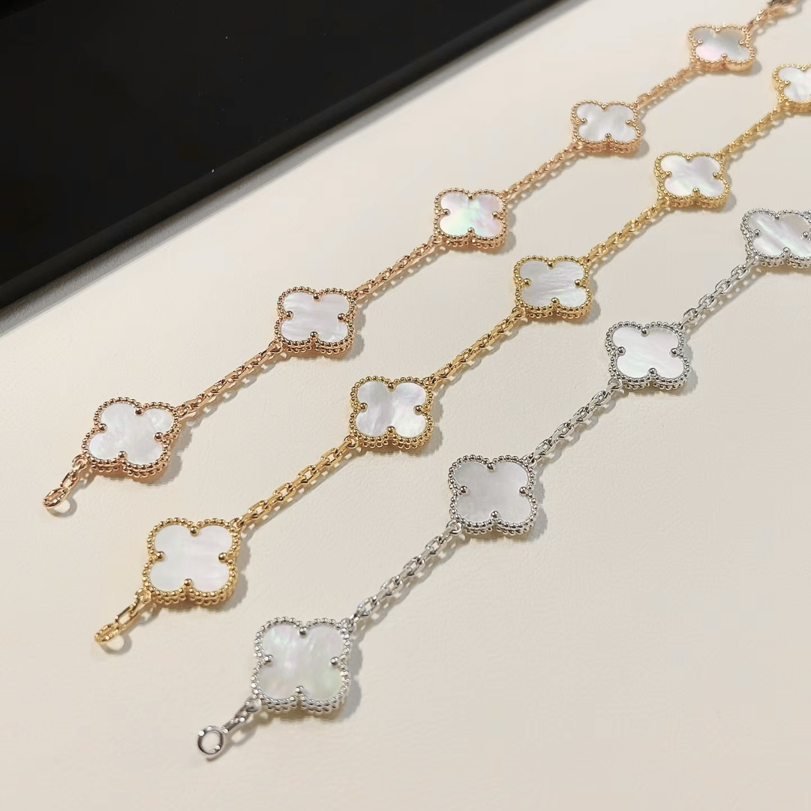 18k經典白母貝四葉草 高奢定製五花手鍊