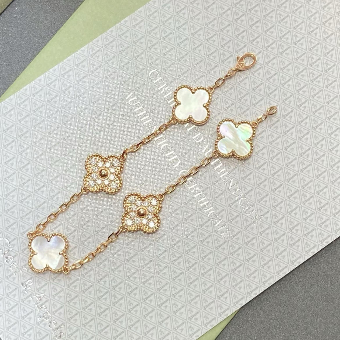 18k經典白母貝水鑽五花四葉草”高奢定製手鍊