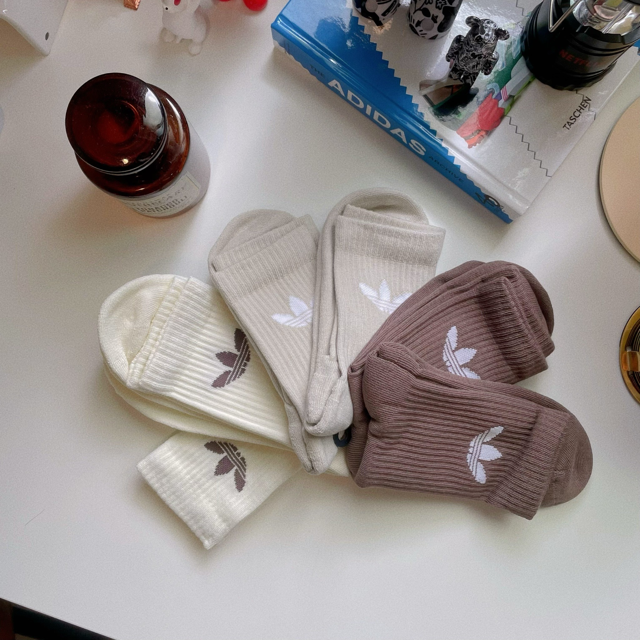 Adidas Originals TRE CRW SCK 6PP 燕麥色 象牙白 咖啡色 小腿襪 長襪 襪子 六雙一組 IT7570