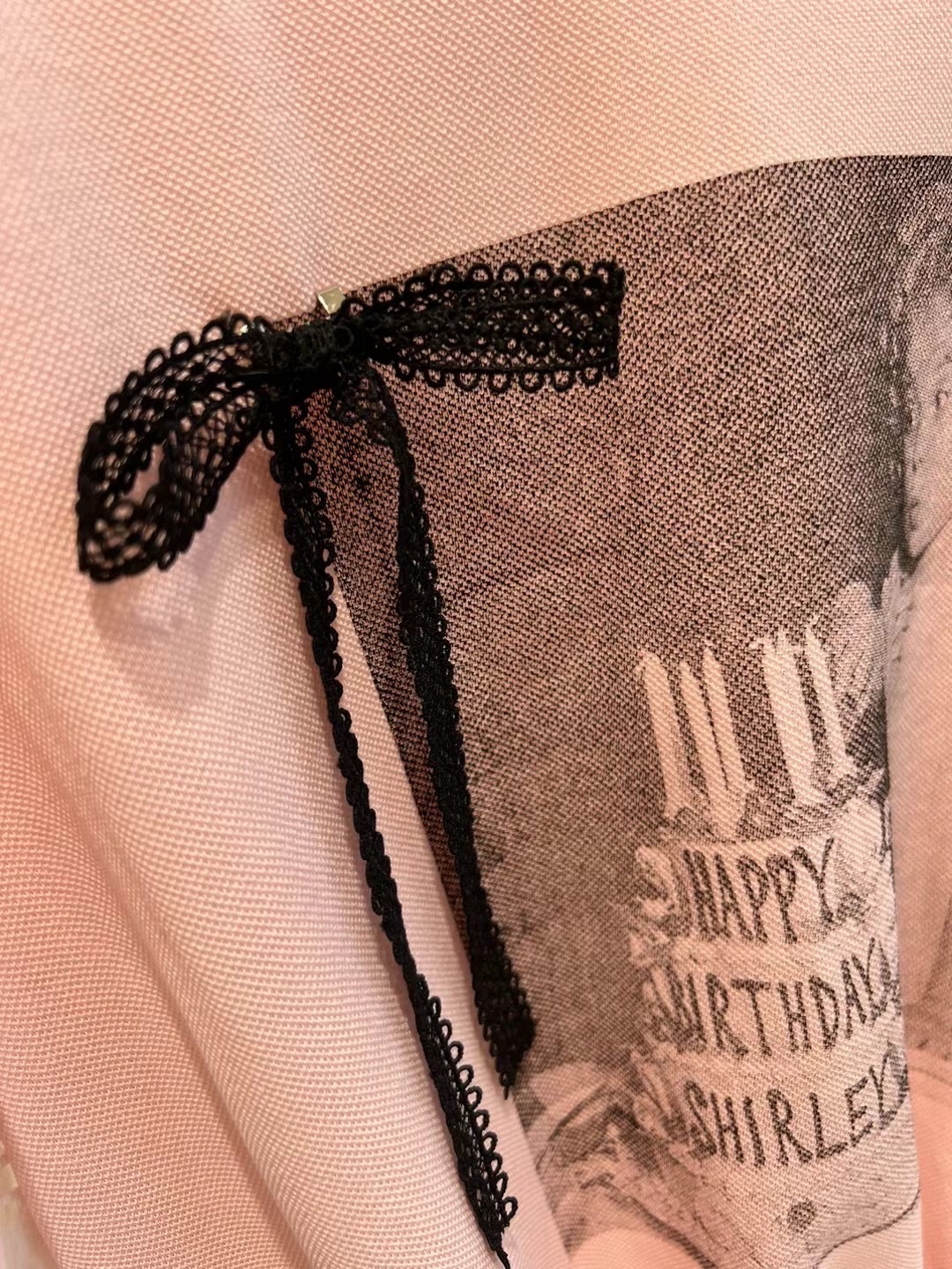 生日照片蕾絲袖縮口T