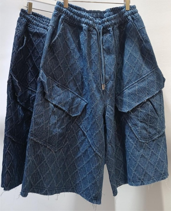 Fusiya剪裁圖案牛仔短褲