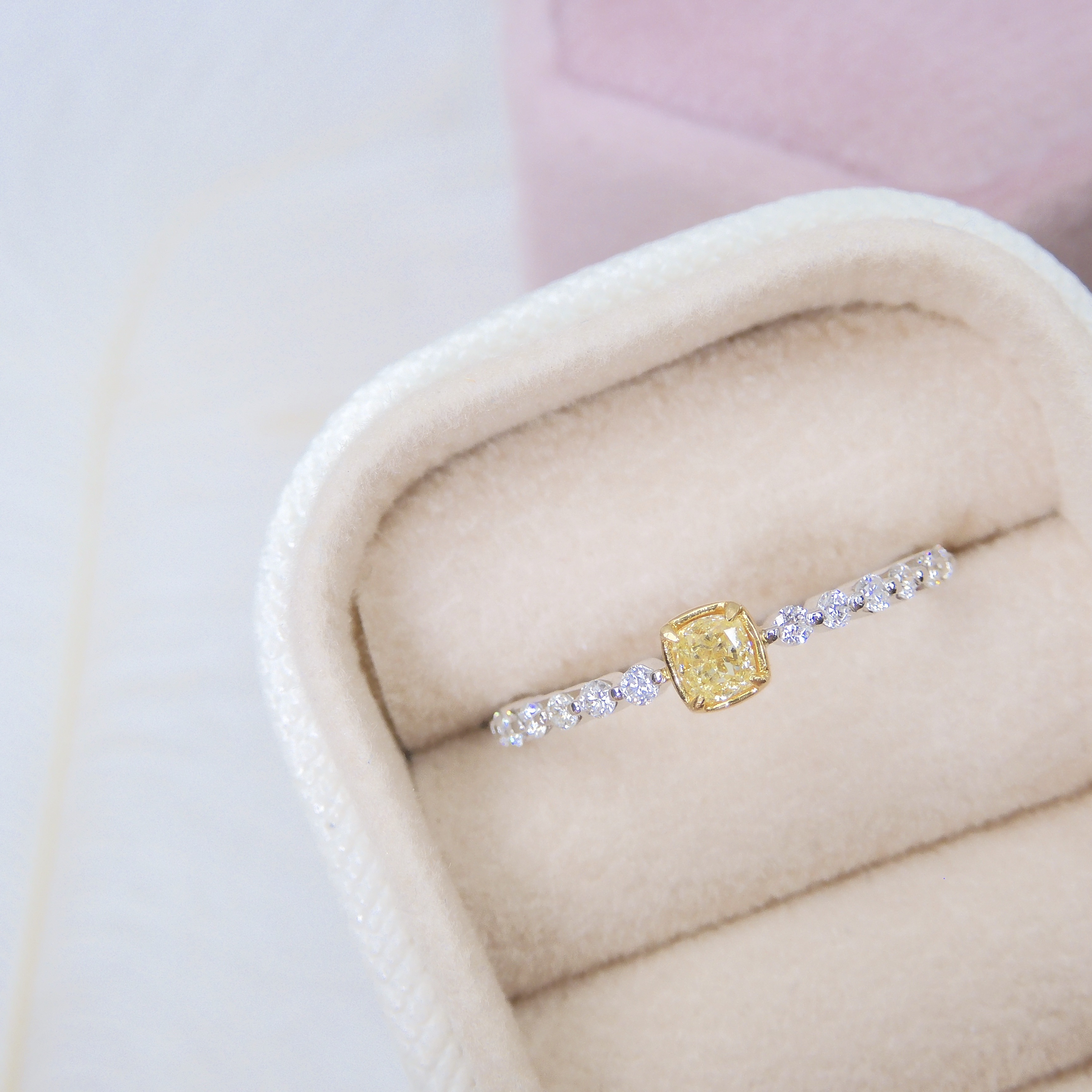 18K金 0.16ct 黃鑽戒指