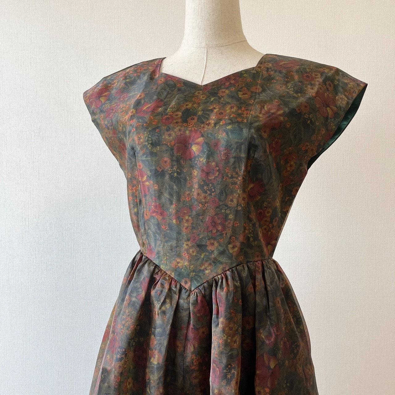 日本製墨綠色珍珠紗古典花卉公主裙