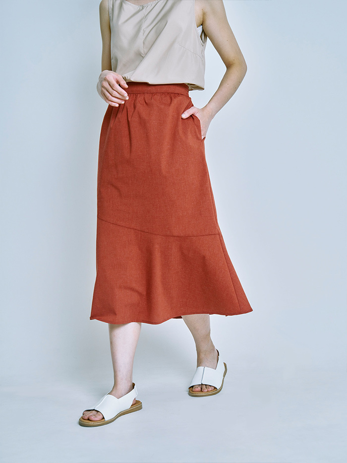 立夏花弧剪接裙-山茱萸