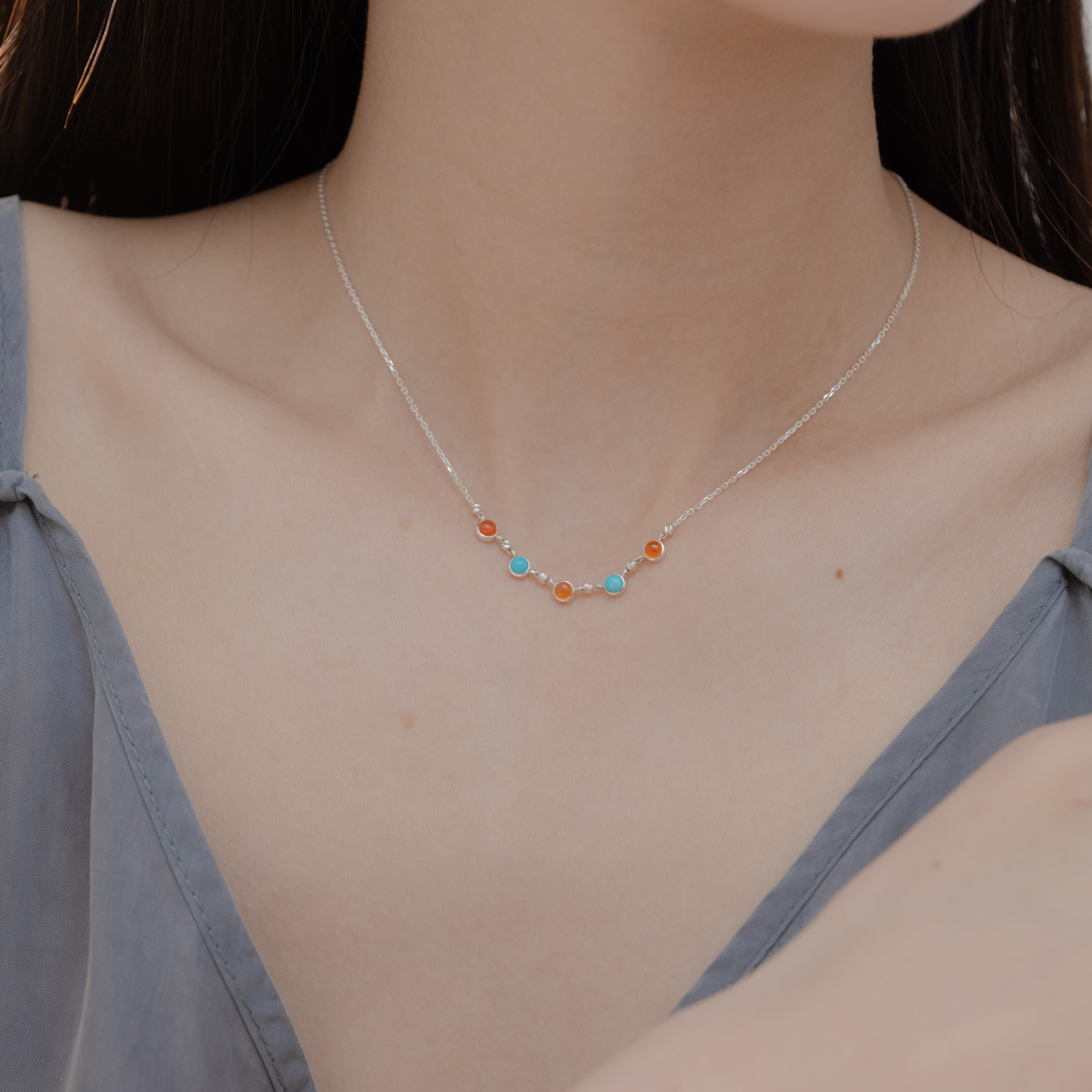 五顆小圓橘瑪瑙土耳其石cutting ball項鍊