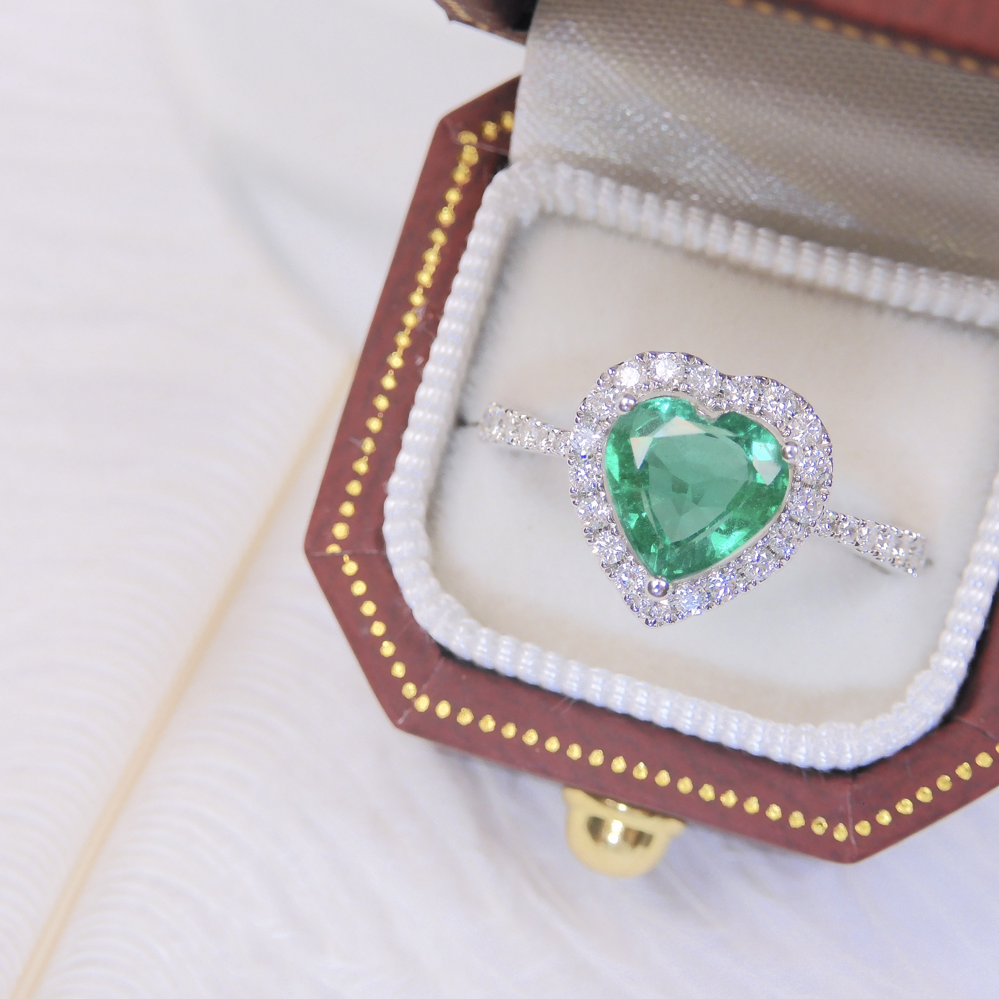 18K金 1.22ct 綠寶石戒指 (配證書)