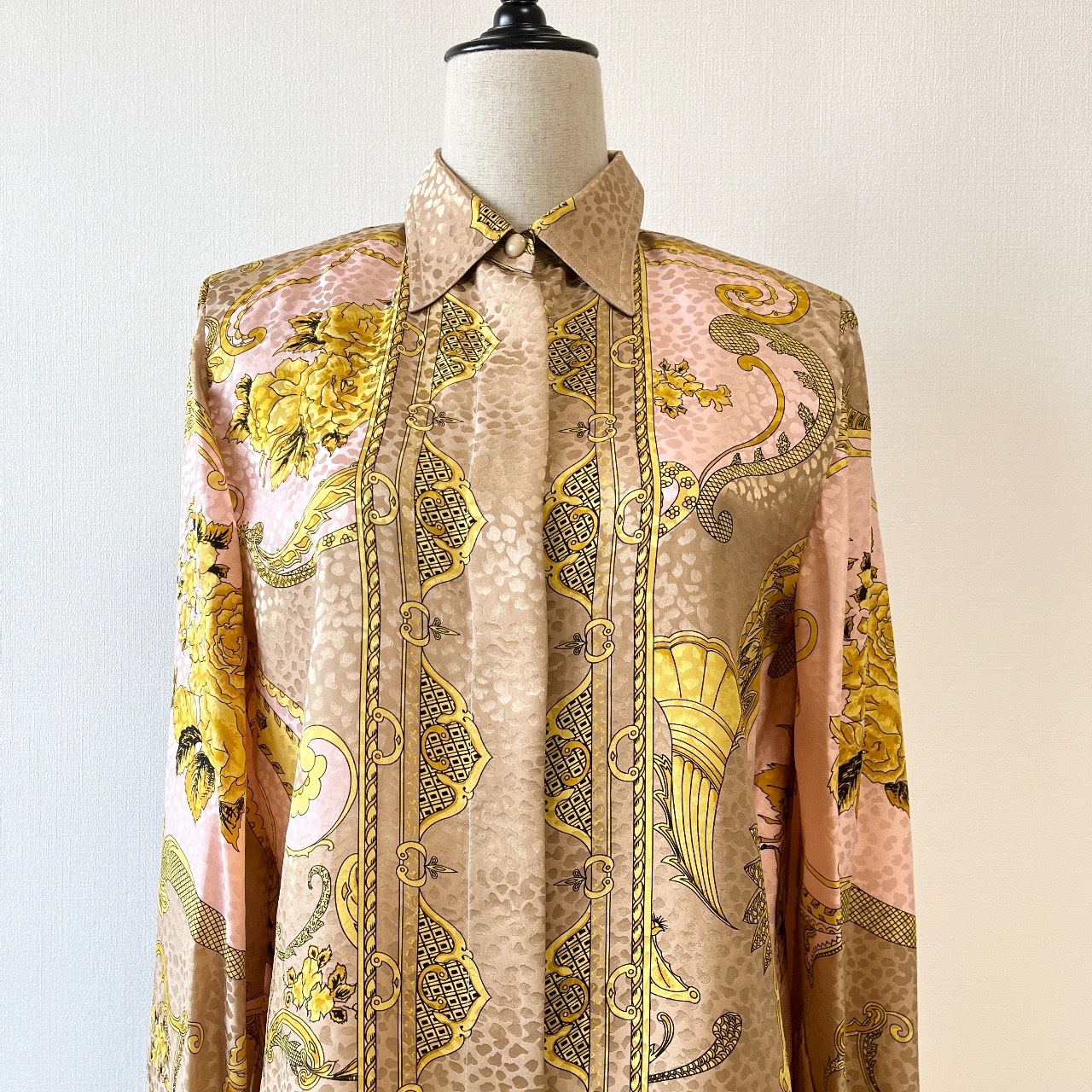 意大利製A.C. BANG粉紅色巴洛克風古著上衣