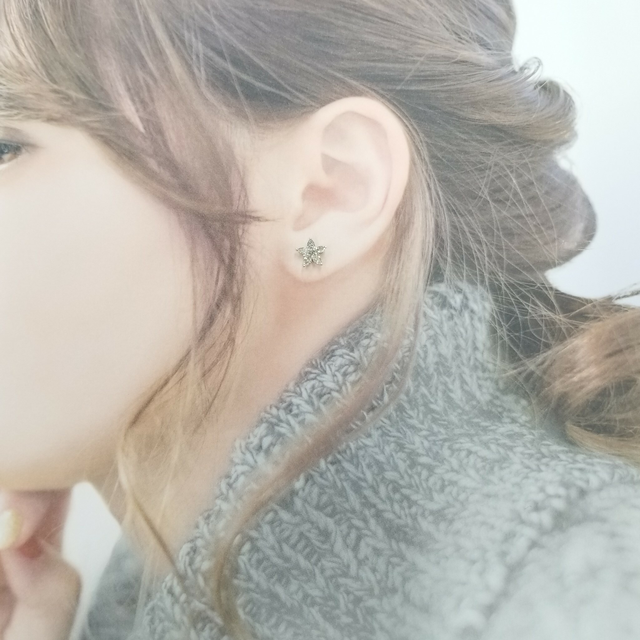 全新18K白金81份鑽石耳環