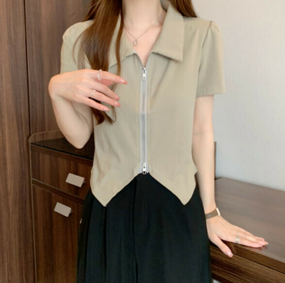 Summer polo collar double zipper short sleeve T (milk tea) [one size]