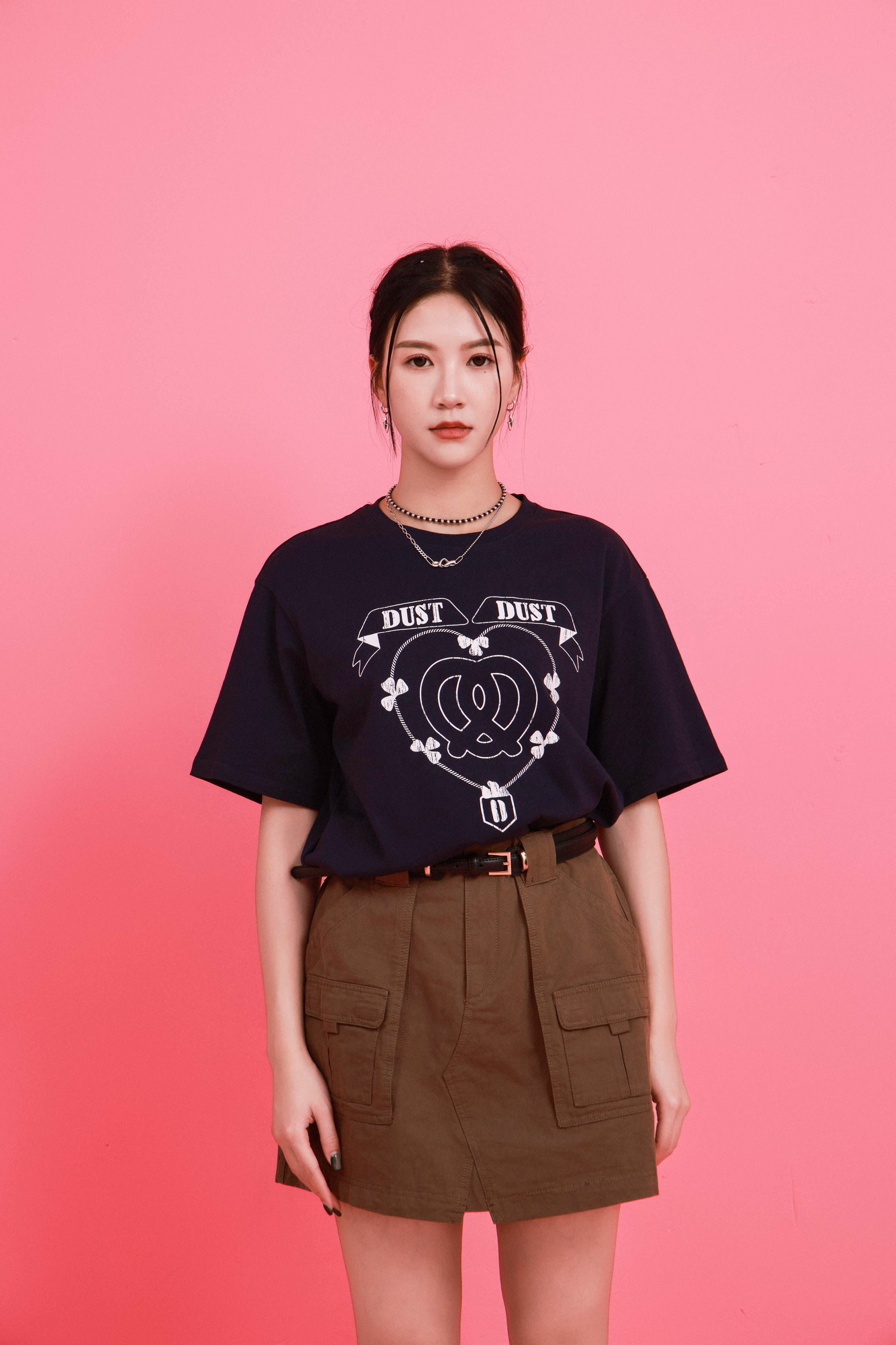 DUST DUST心形圖案tee (現貨款式）