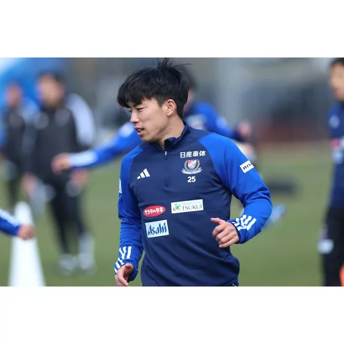 2024 Yokohama Marinos 1/4 Zip Training Top   **2024マリノス公式ウェア**