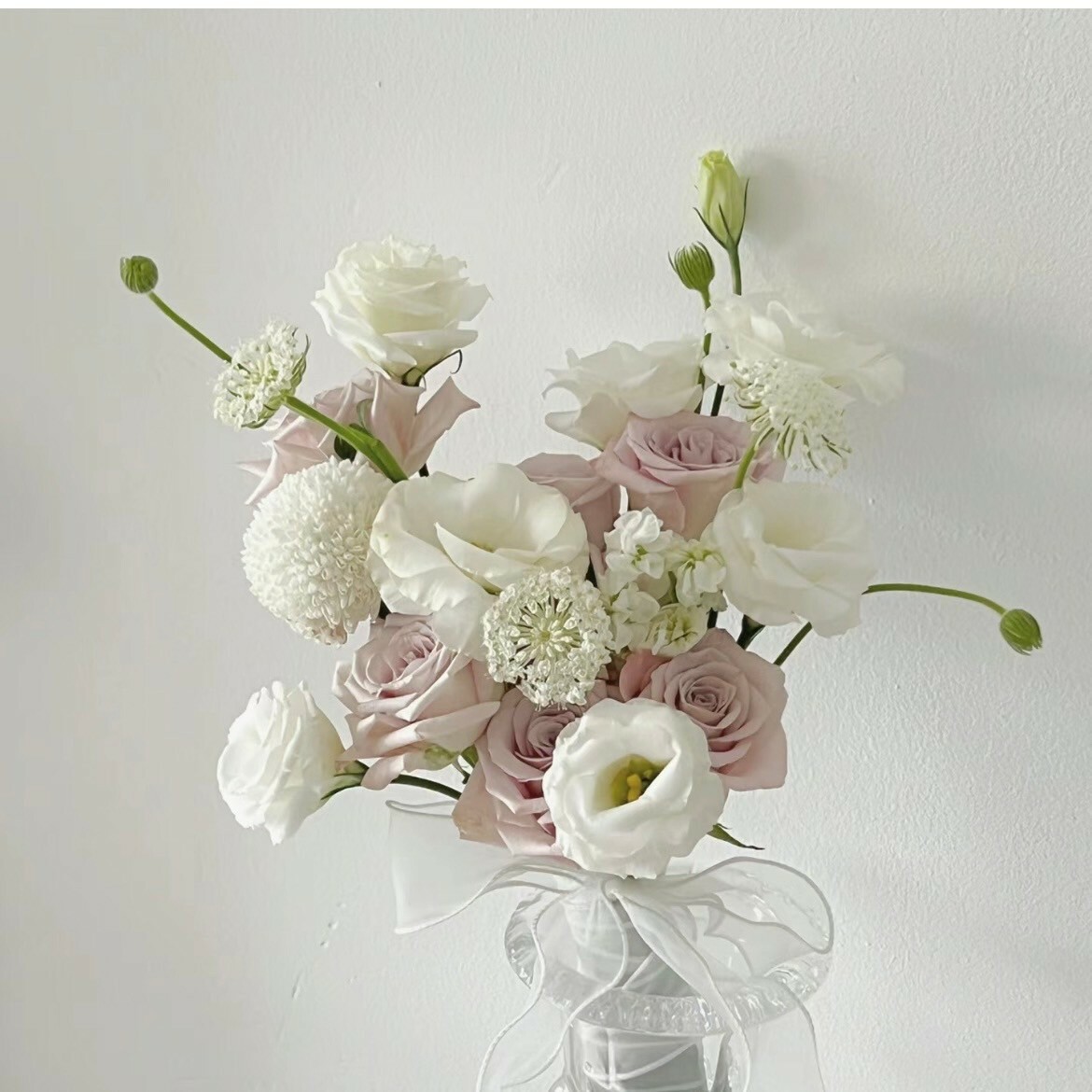 淺粉＋白色系 愛心型韓式手捧花