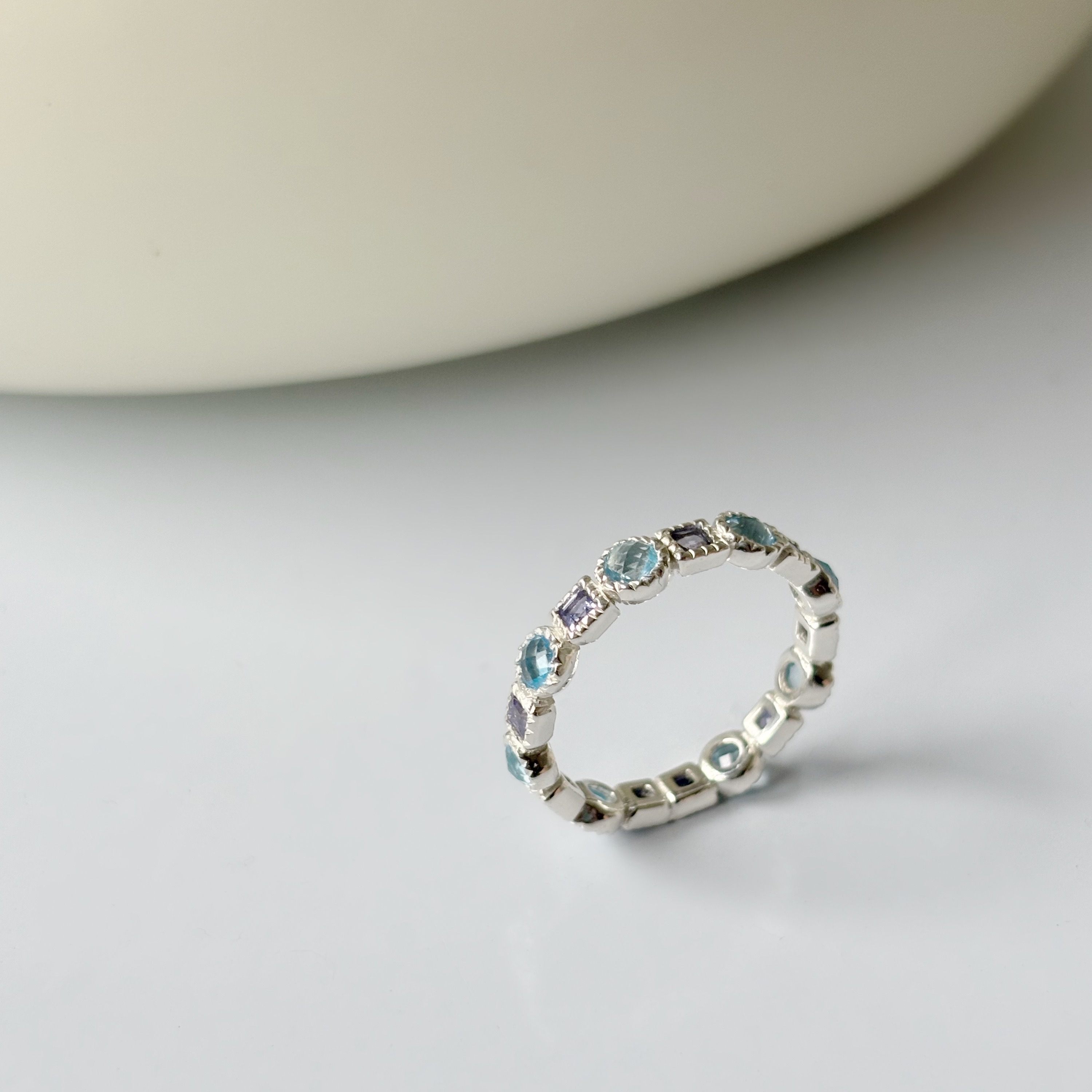 蛋糕整圈方圓托帕菫青石戒指