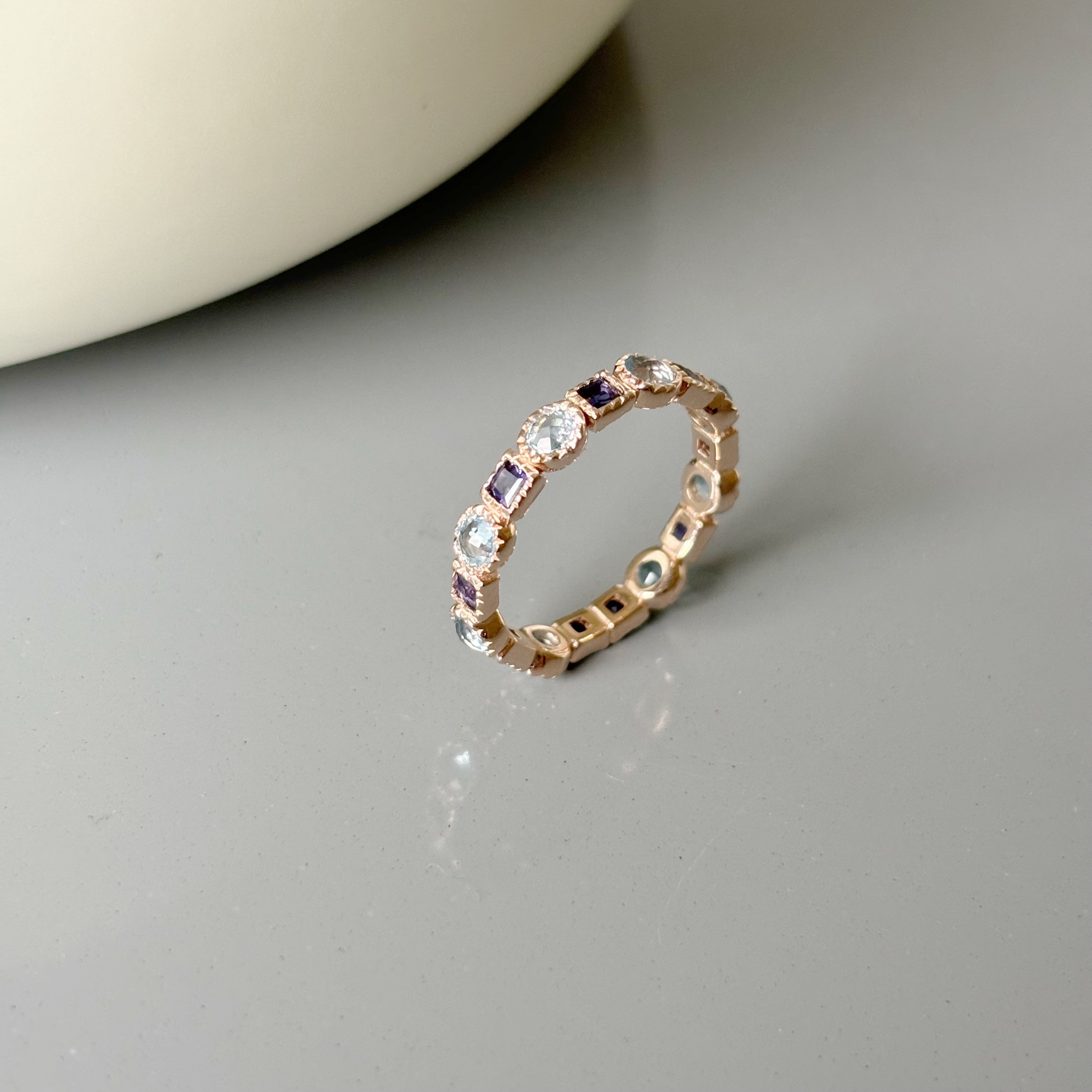 蛋糕整圈方圓托帕菫青石戒指