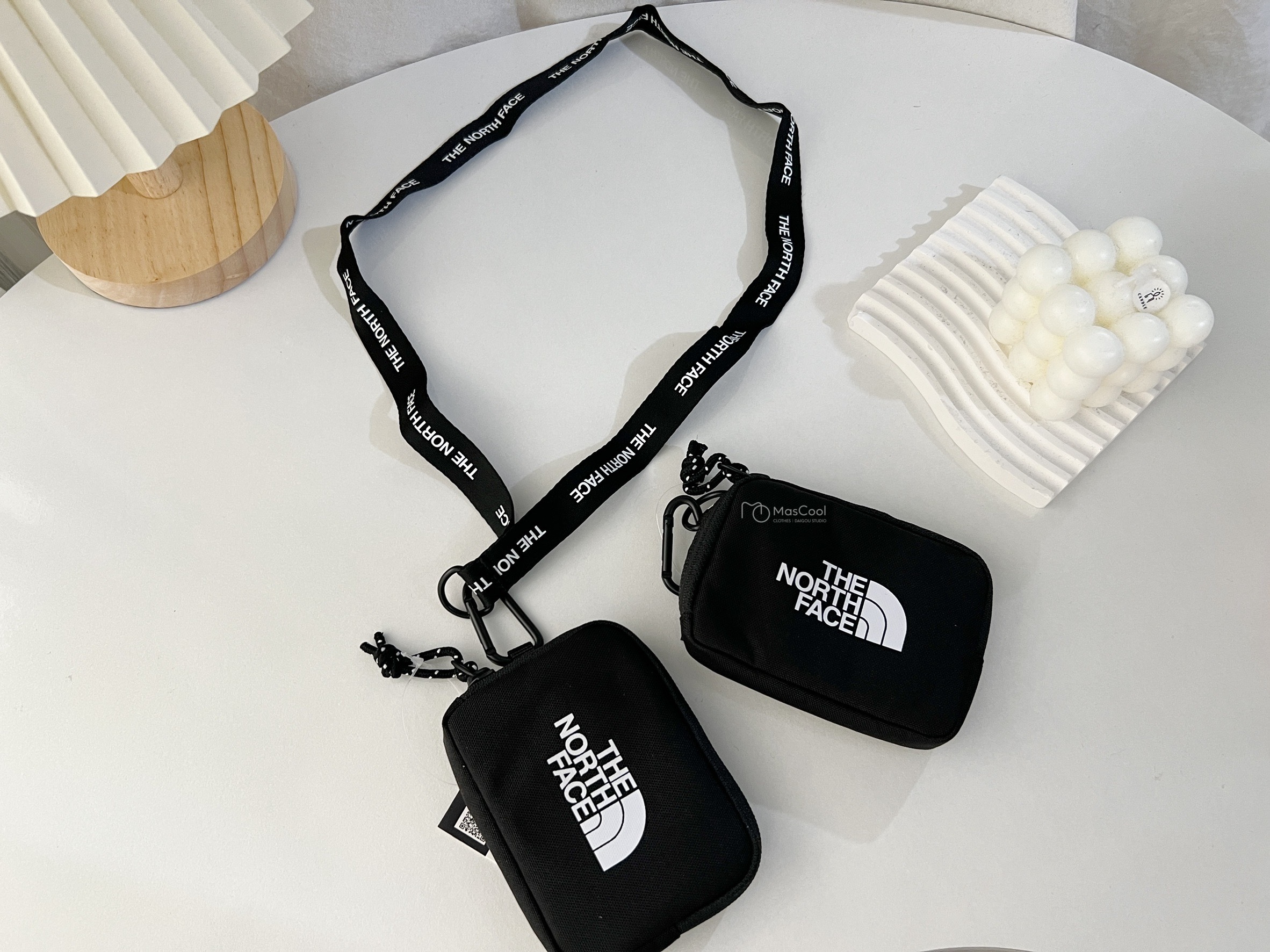 THE NORTH FACE 脖掛包