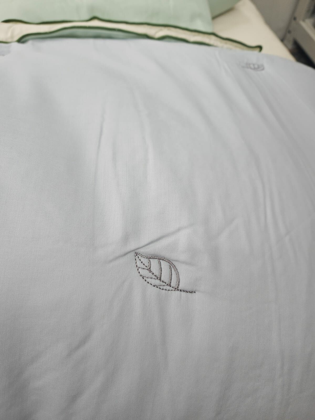 KQ2503 睡夢刺繡葉子莫代爾