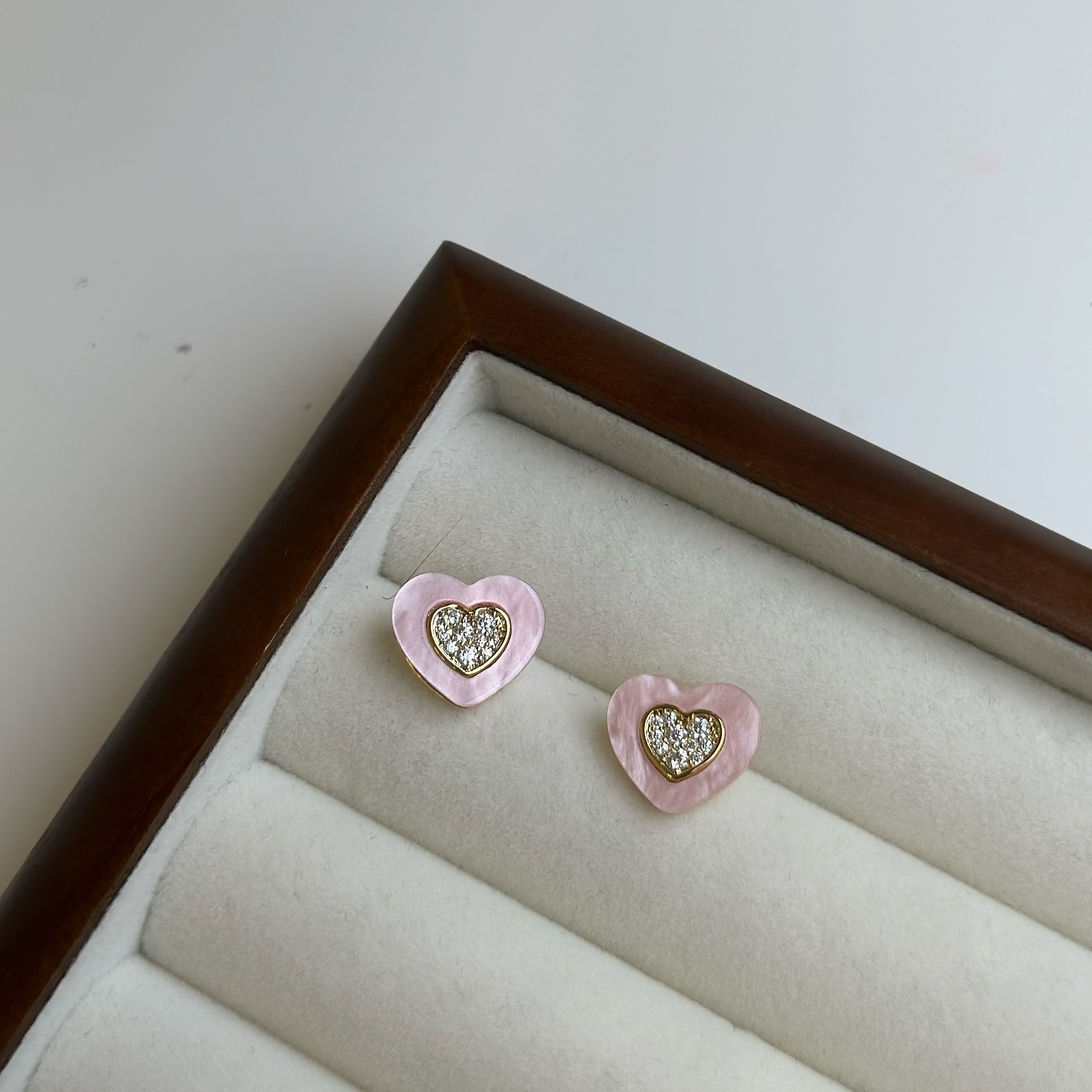 T63暈染排鑽愛心耳貼