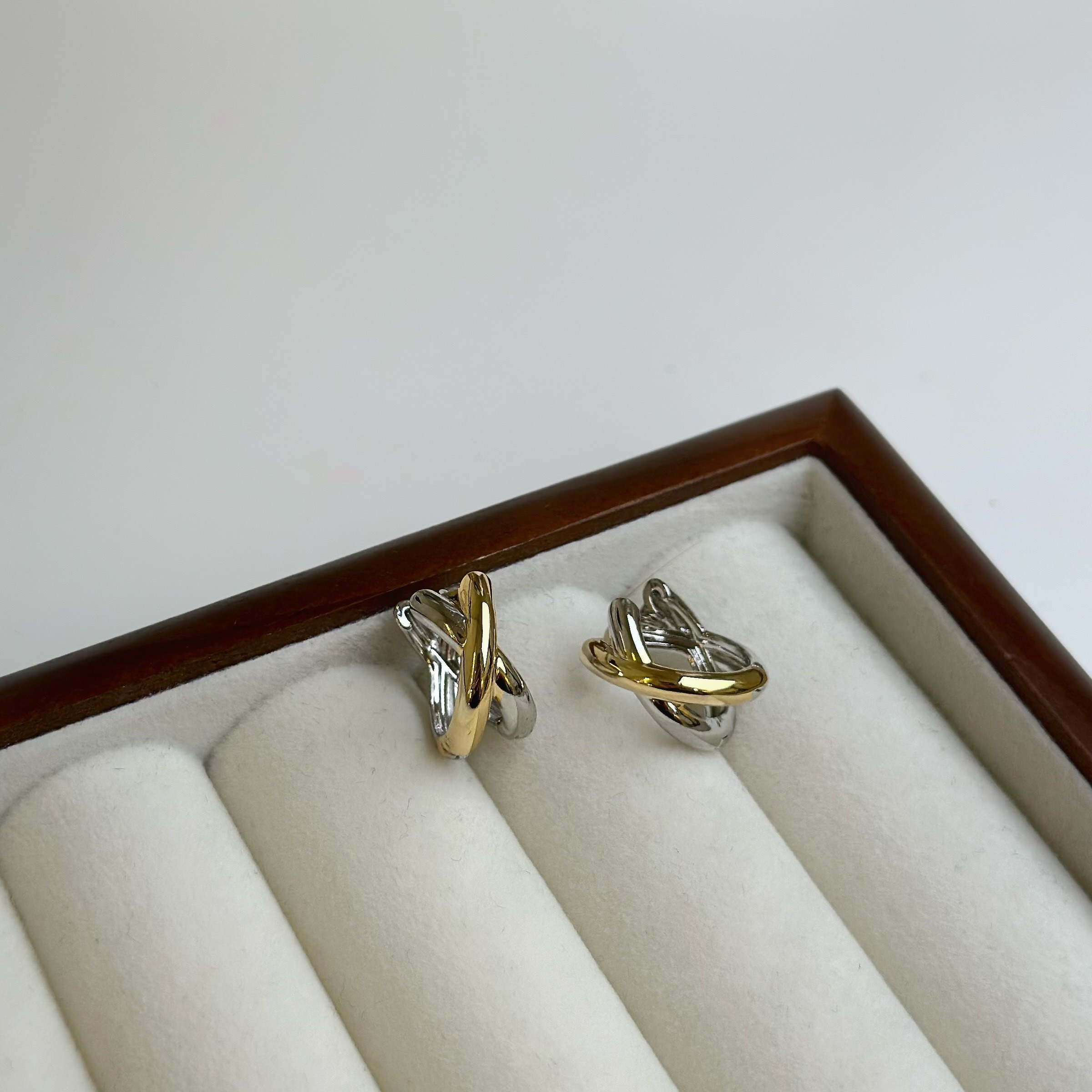 T38聽說．金銀交叉易扣