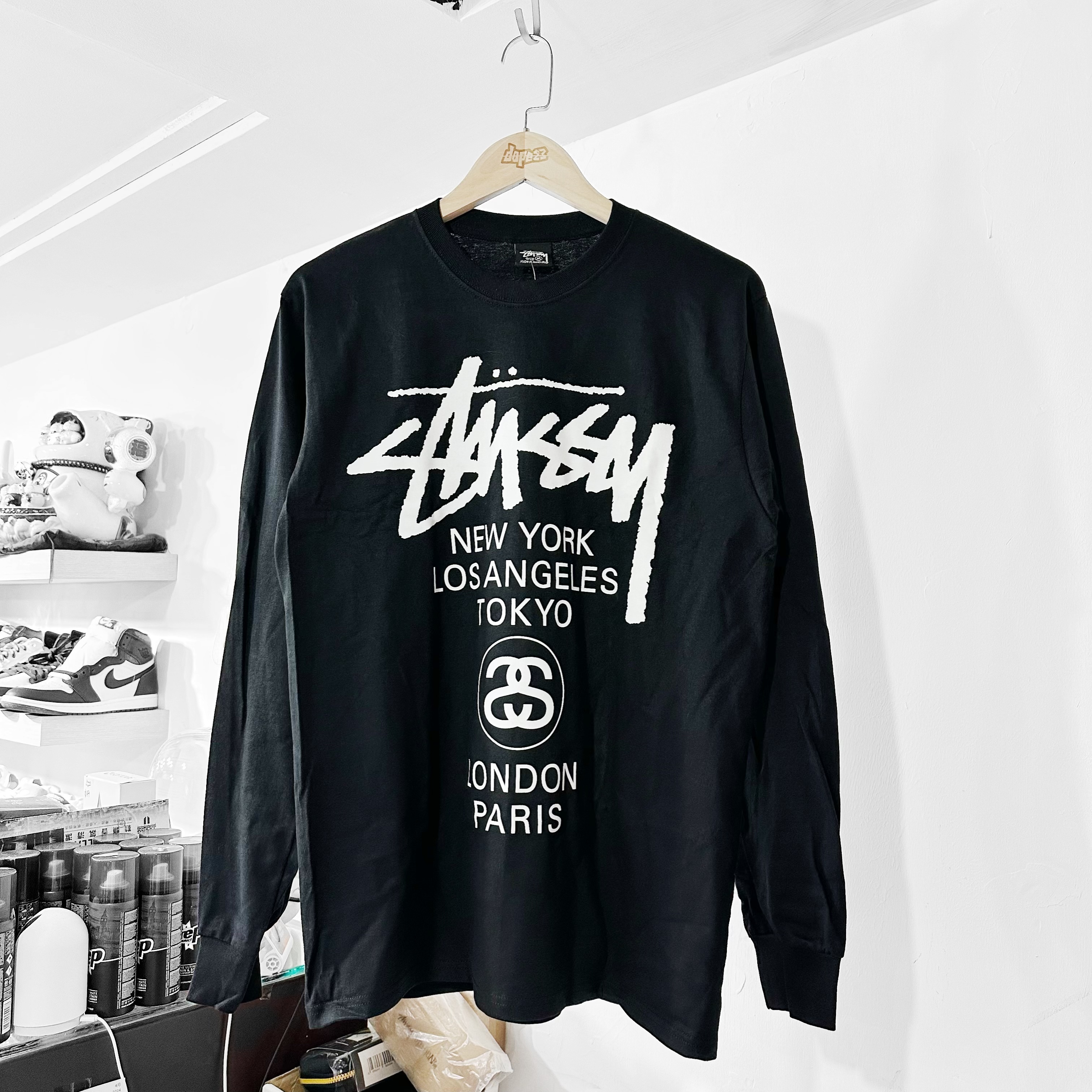 STUSSY  World Tour Long Sleeve T-Shirt (Black)