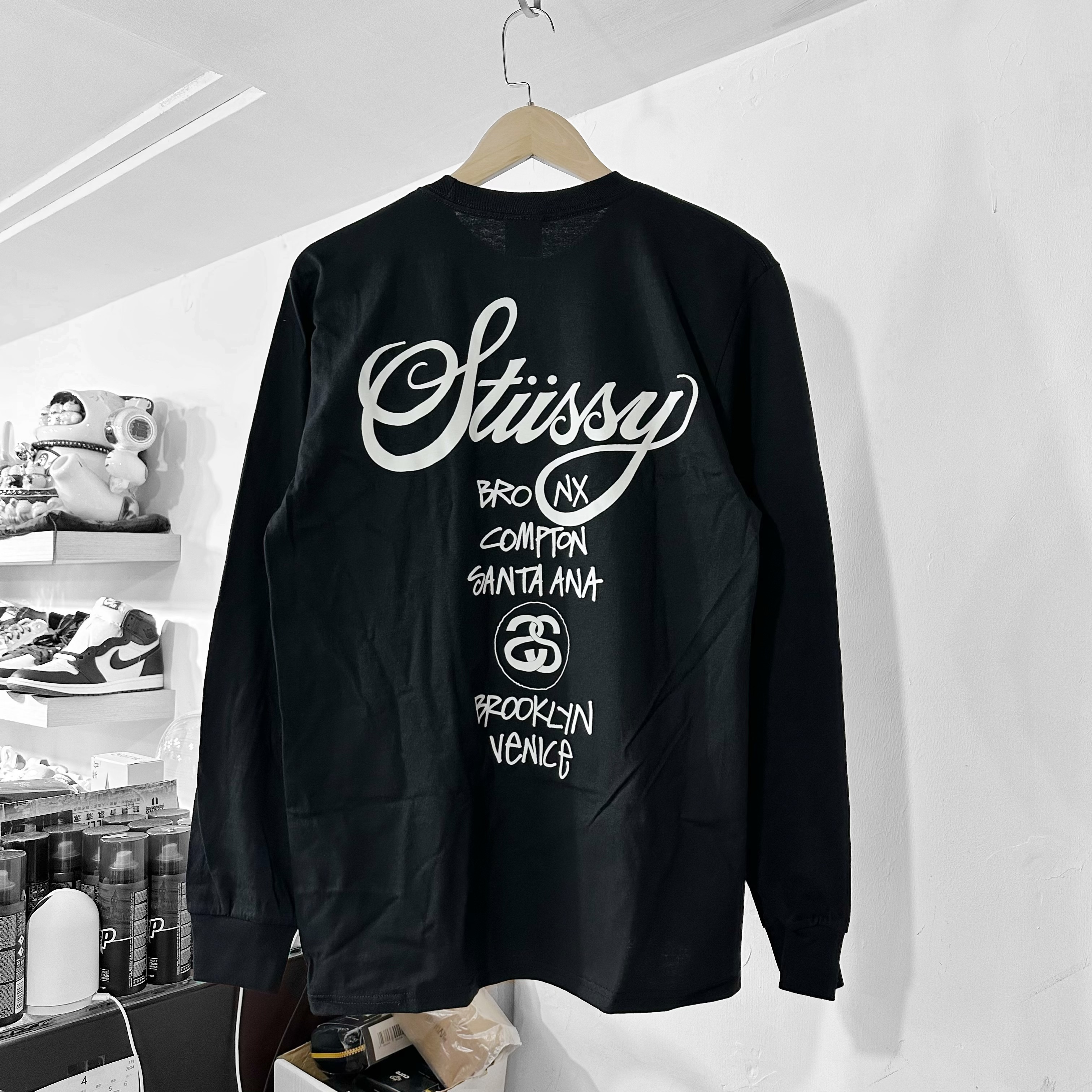 STUSSY  World Tour Long Sleeve T-Shirt (Black)