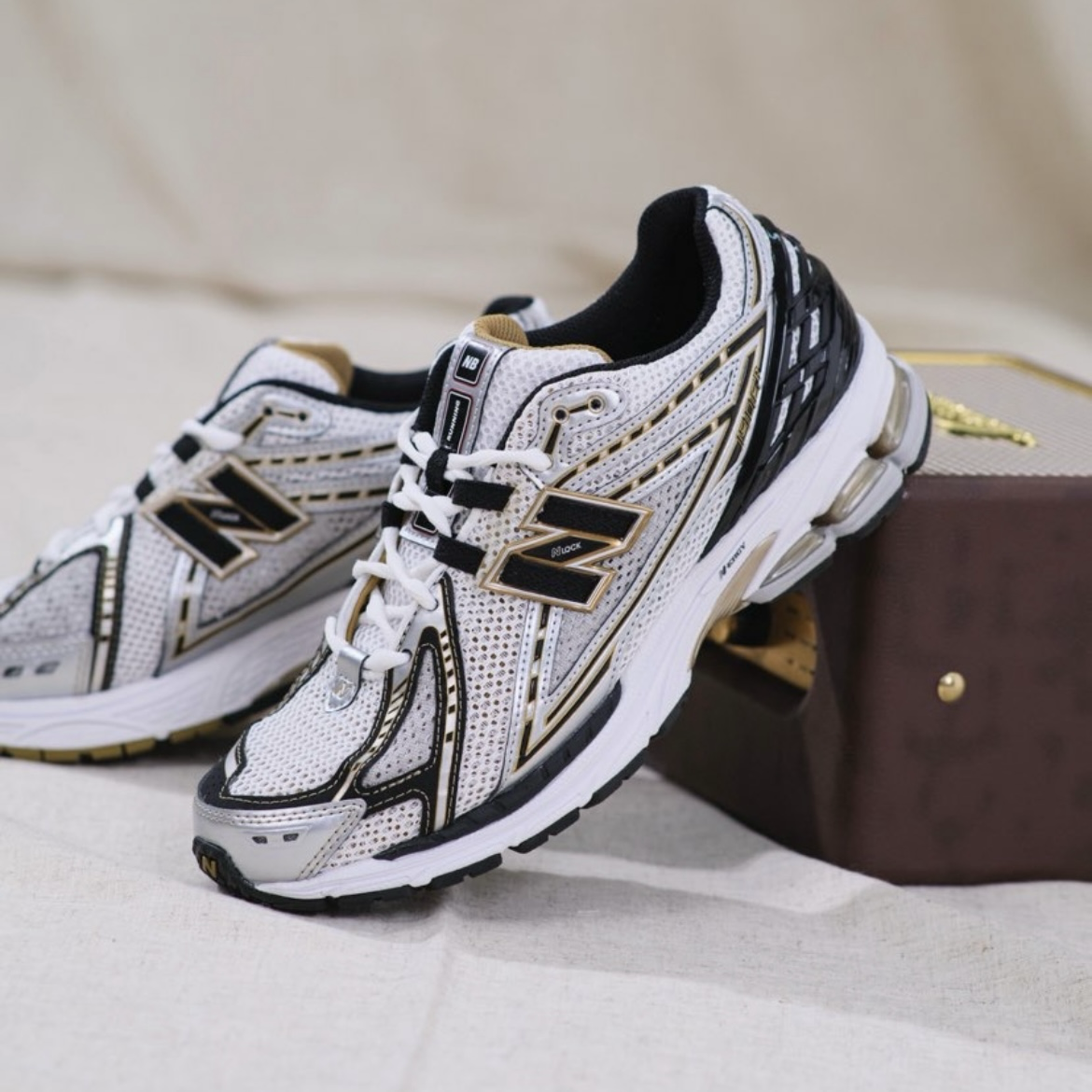 New Balance 1906R White Gold 黑白銀 黑金 氣墊 復古運動鞋