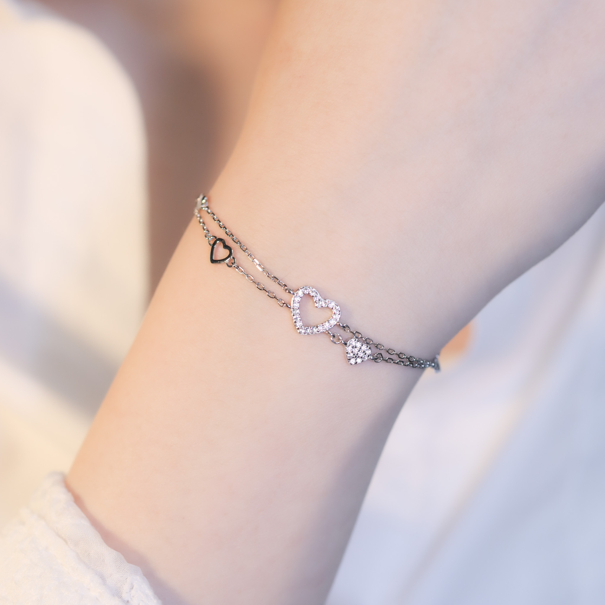 | 925純銀・厚鍍白金 | 愛意洋溢雙層手鏈 | BR1081 |