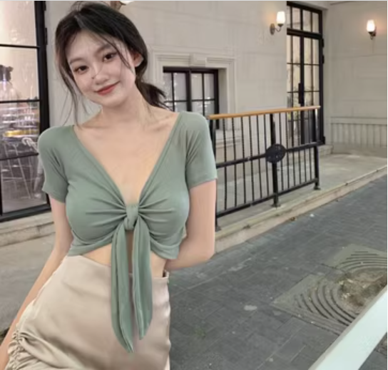 Skinny Babes Sweet Cool Lust Strappy Irregular Short Sleeve T-Shirt (Green) (Size: One Size)