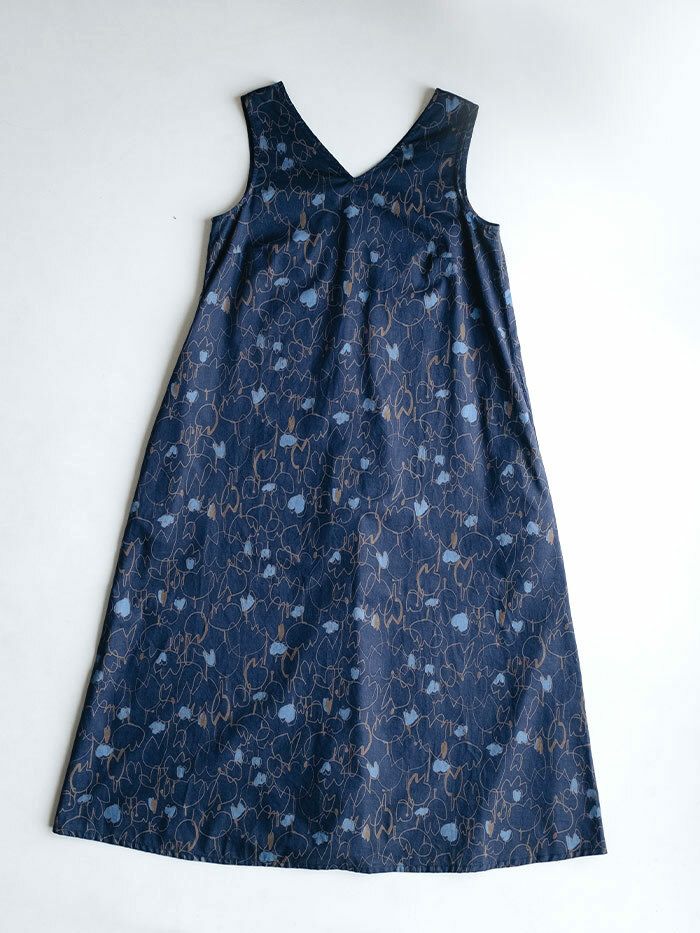 安神V領無袖洋裝-決明