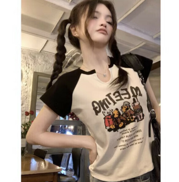 Summer V-neck vintage bear print short sleeve T (white) [Size: S-L] [Contact customer service to confirm the shipping size after placing an order]