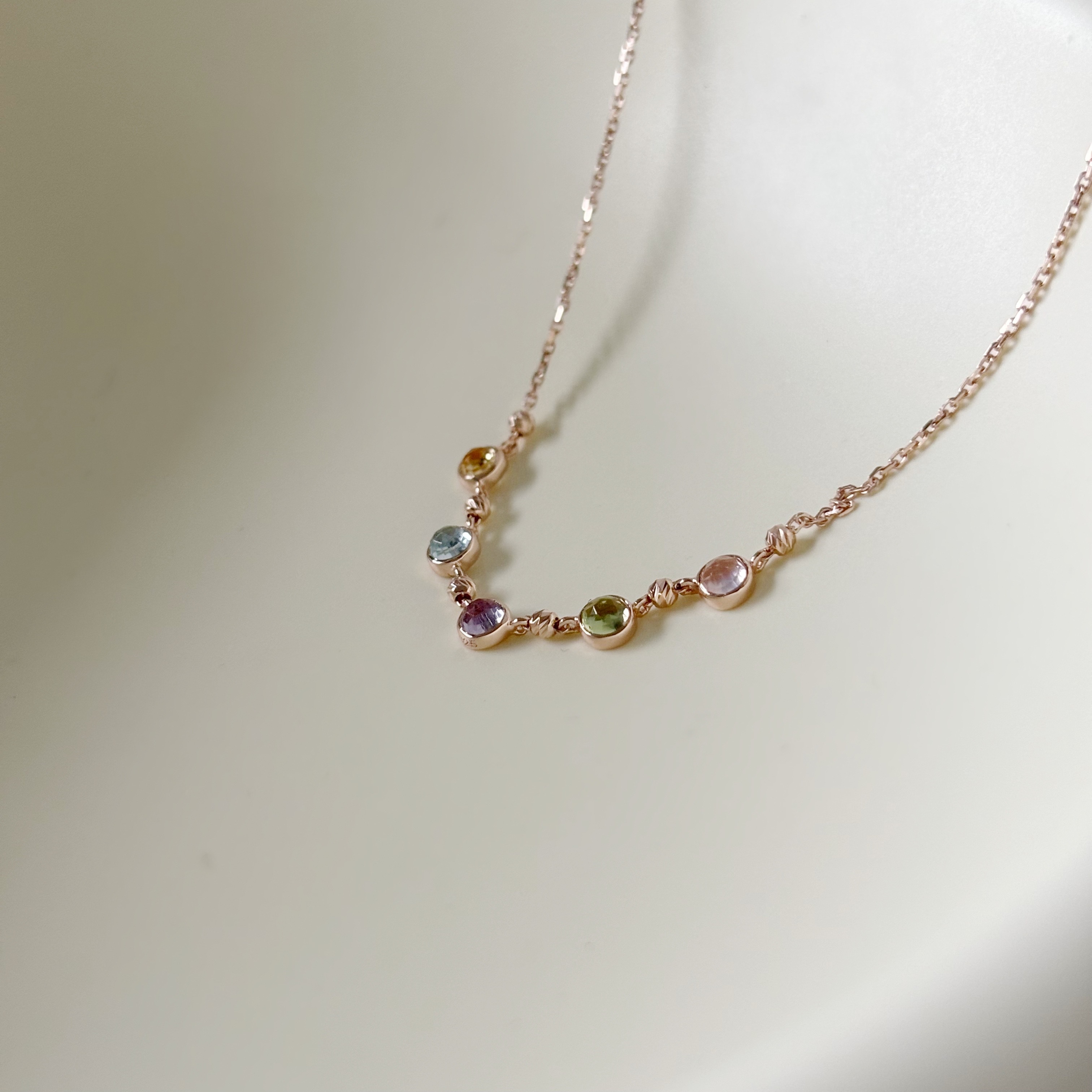 五顆小圓彩寶cutting ball項鍊